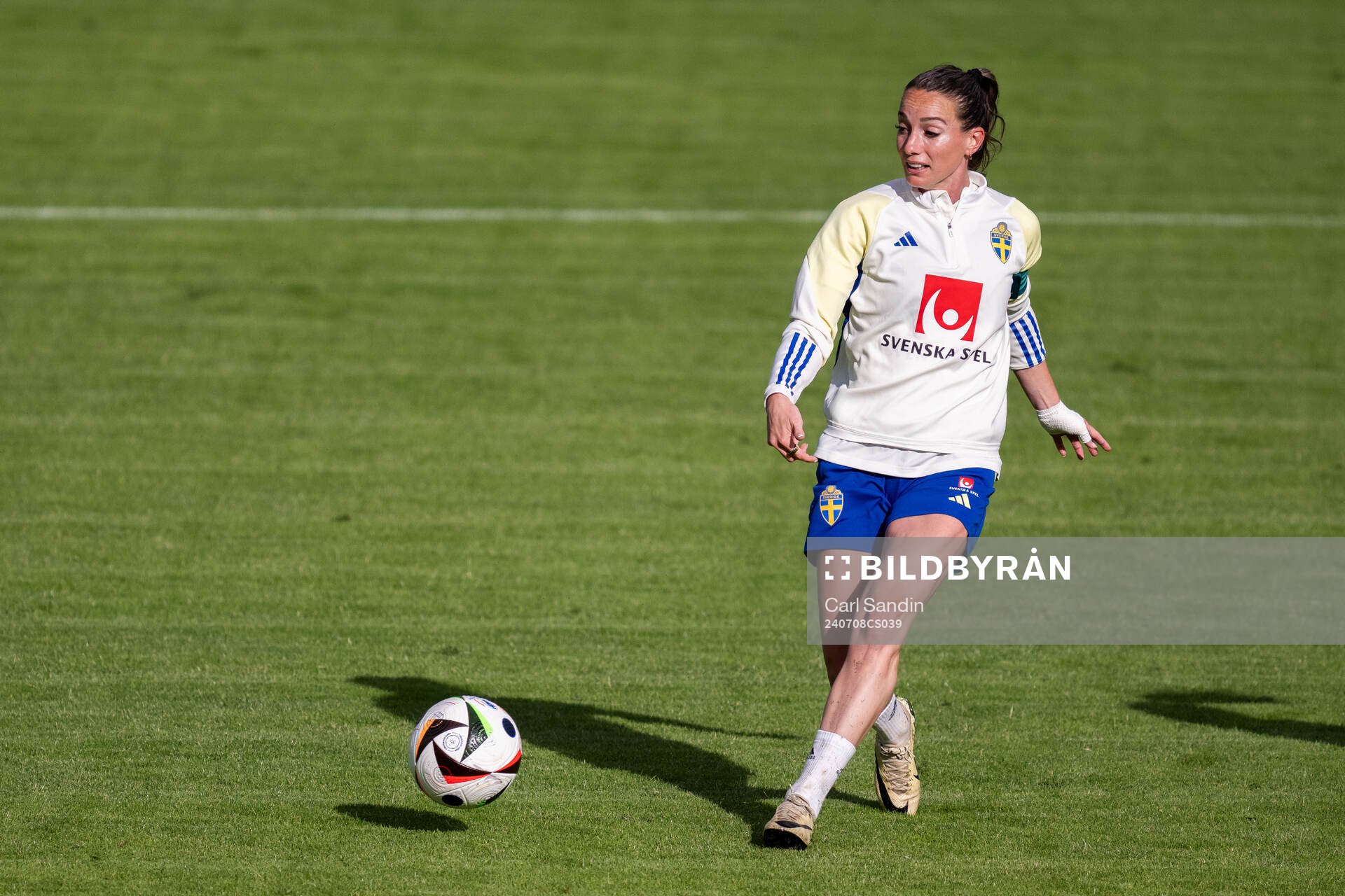 Kosovare Asllani