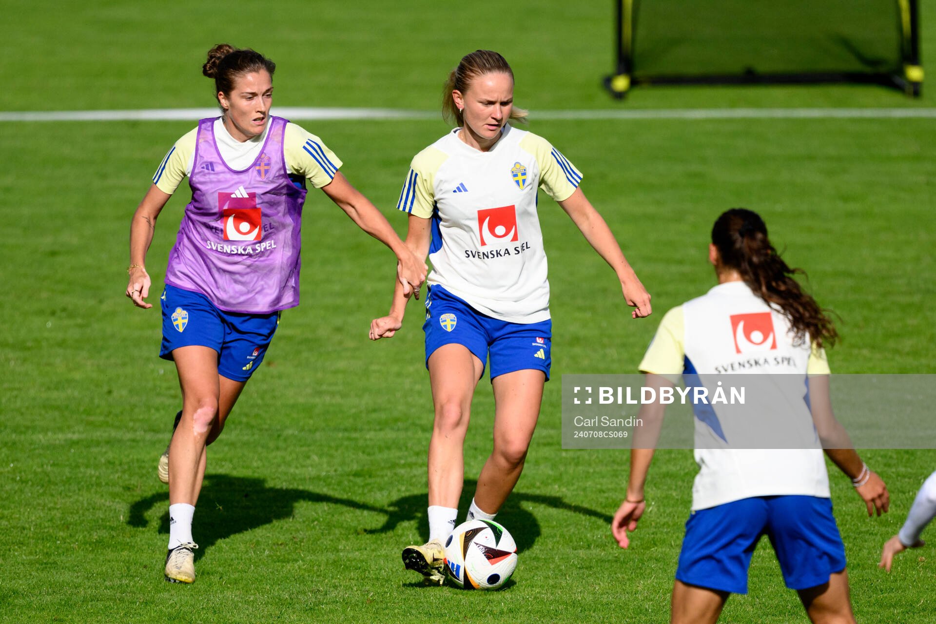 Filippa Angeldahl and Matilda Vinberg