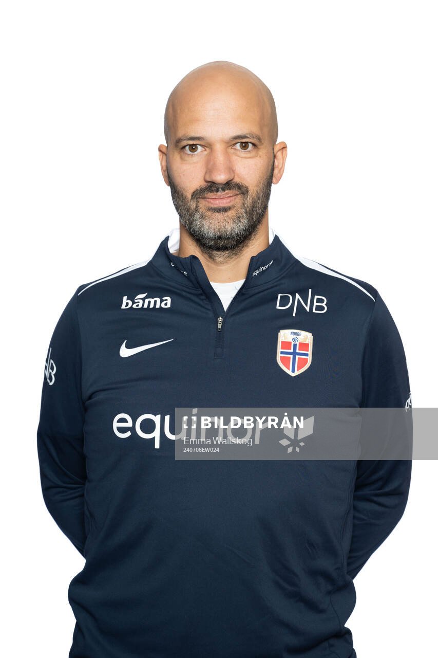 Head coach Luís Pimenta of the Norwegian U19 national