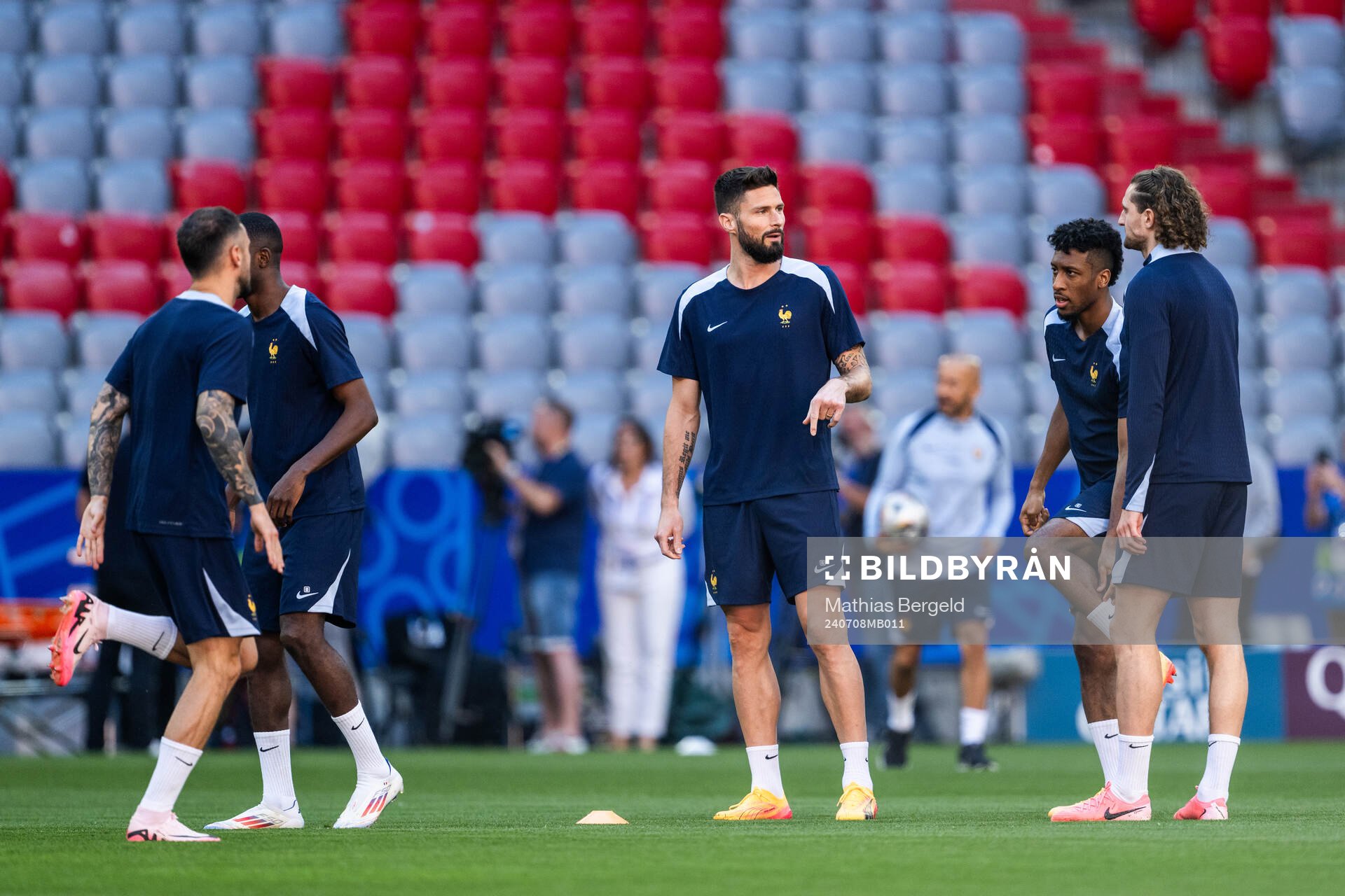 Olivier Giroud at a training session with France