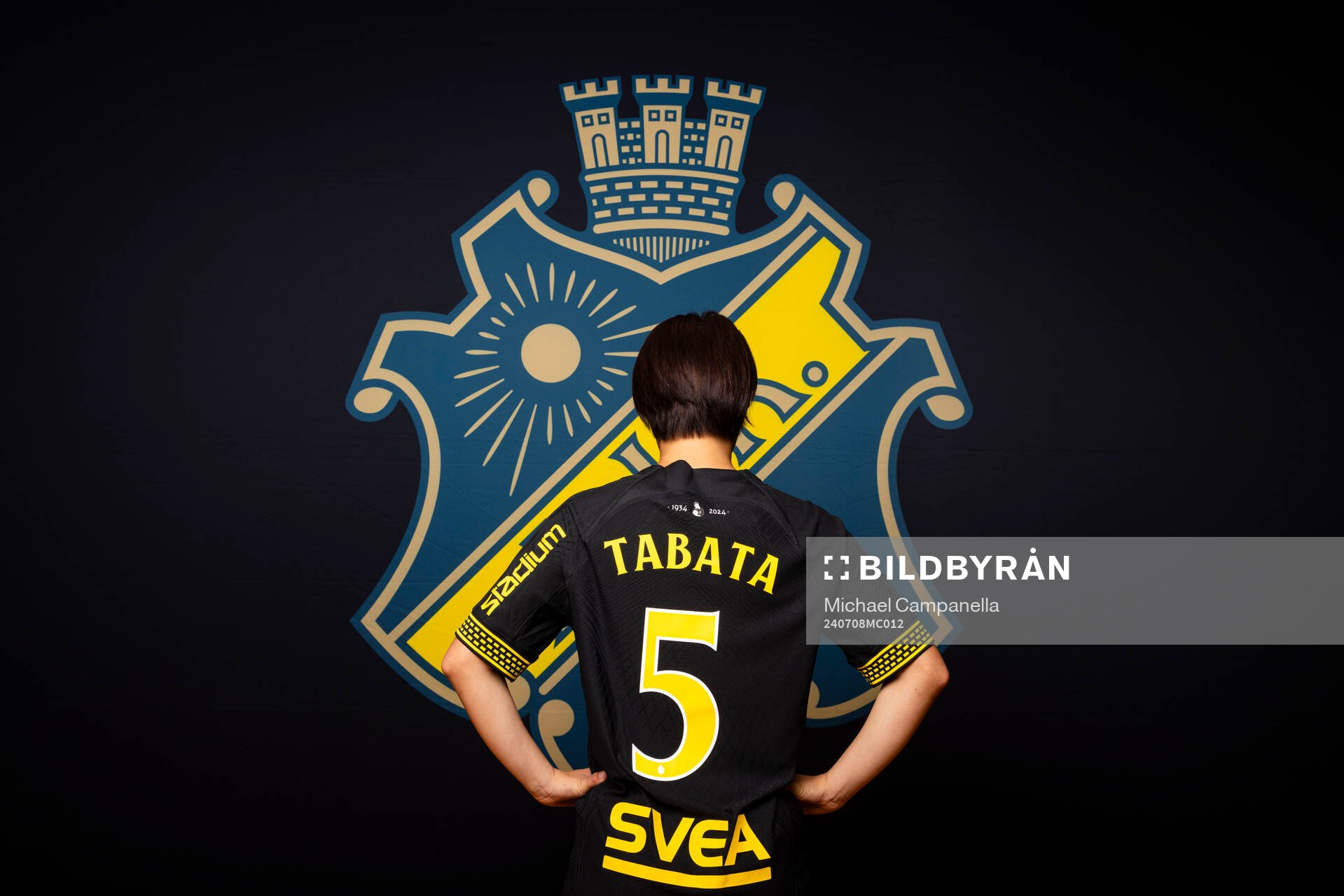 Haruna Tabata poserar för ett porträtt i samband med att hon presenterats som ett nyförvärv av AIK den 8 juli 2024 i Stockholm. 