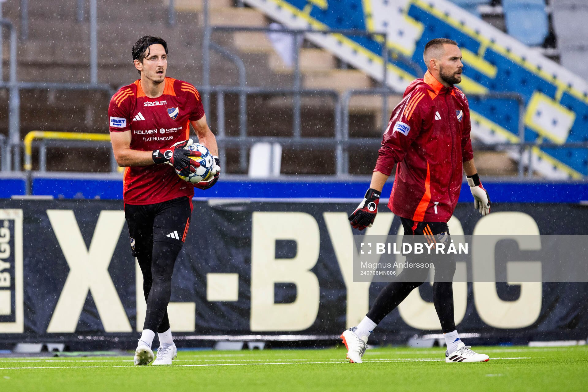 IFK Norrköpings målvakter David Mitov Nilsson och Oskar