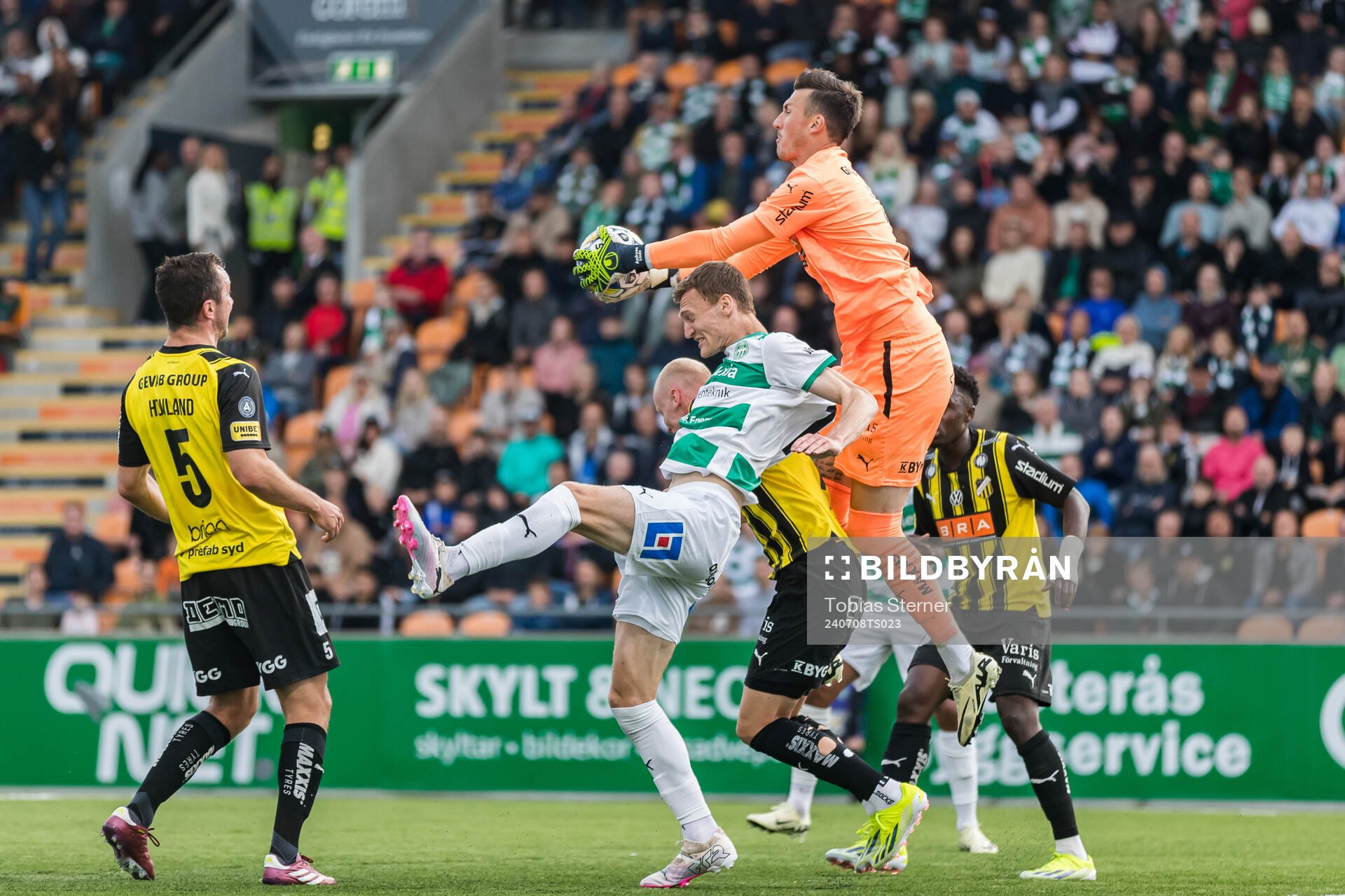 Västerås Viktor Granath samt Häckens Valgeir Lunddal och