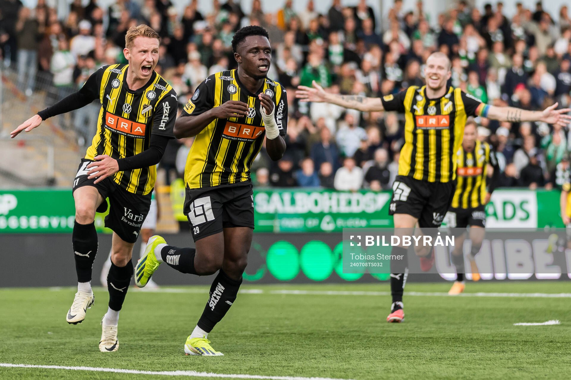 Häckens Zeidane Inoussa jublar