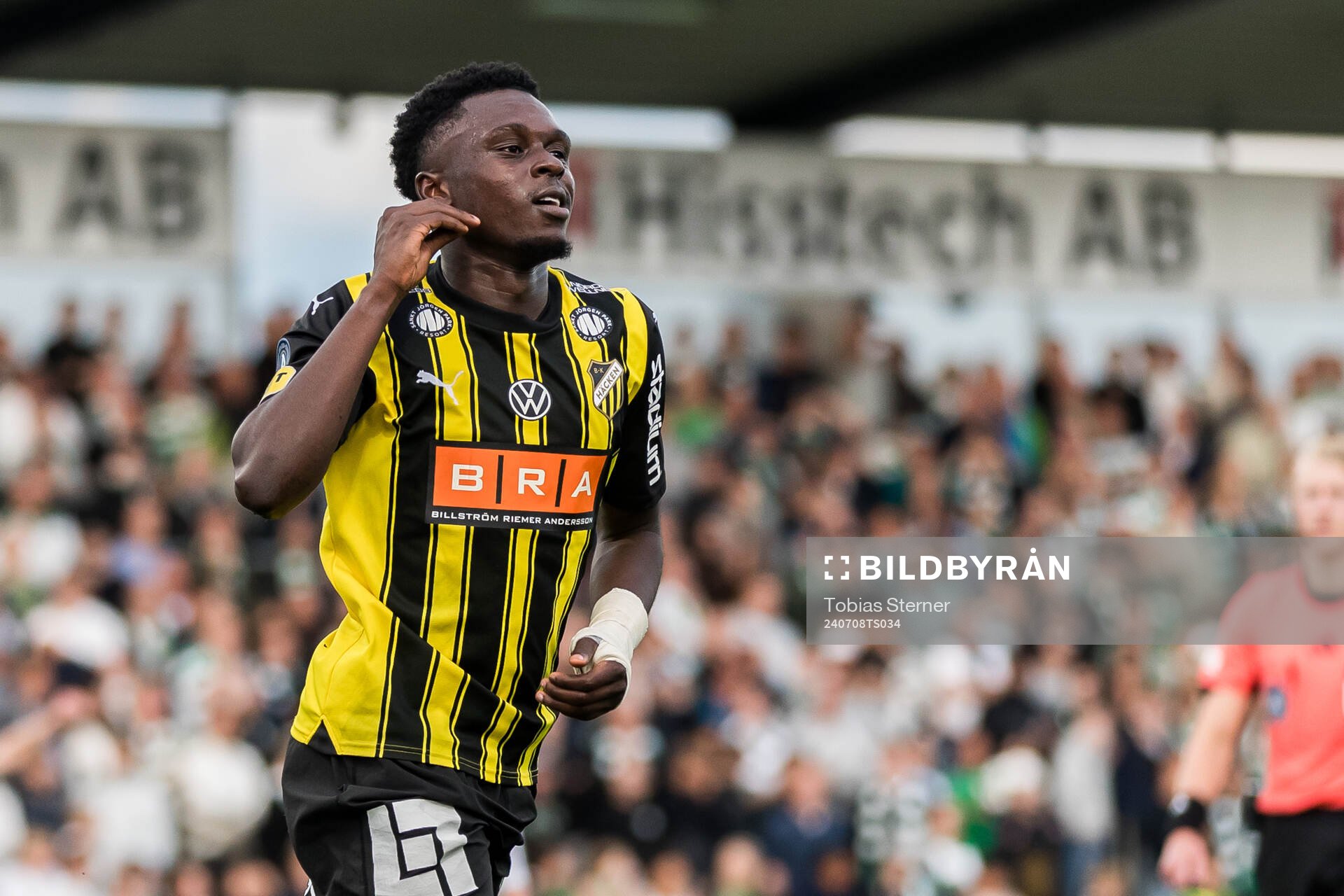 Häckens Zeidane Inoussa jublar