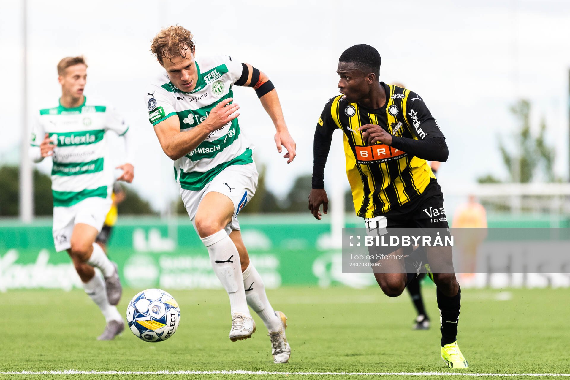 Västerås Herman Magnusson och Häckens Akoua Romeo Amane