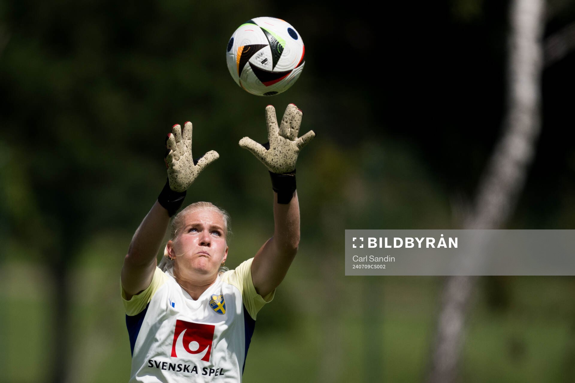 Goalkeeper Emma Holmgren of Sweden