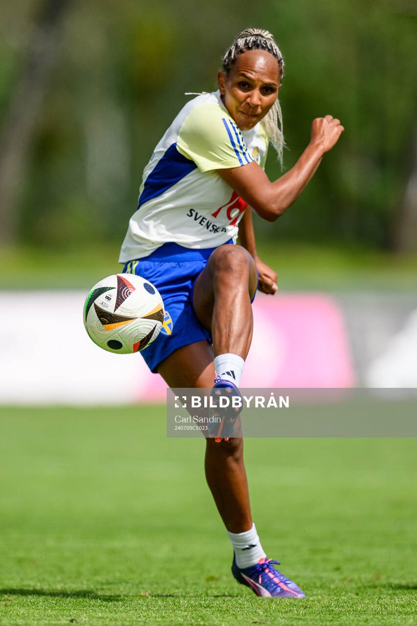 Madelen Janogy