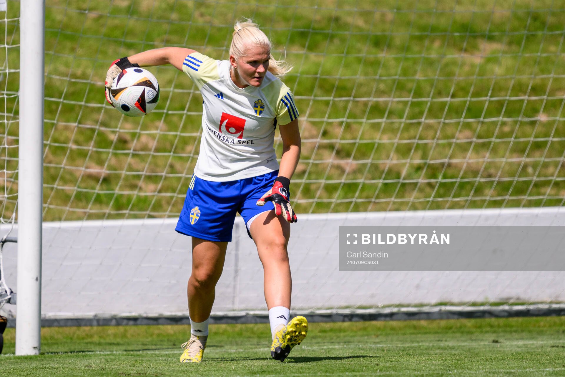 Goalkeeper Emma Holmgren