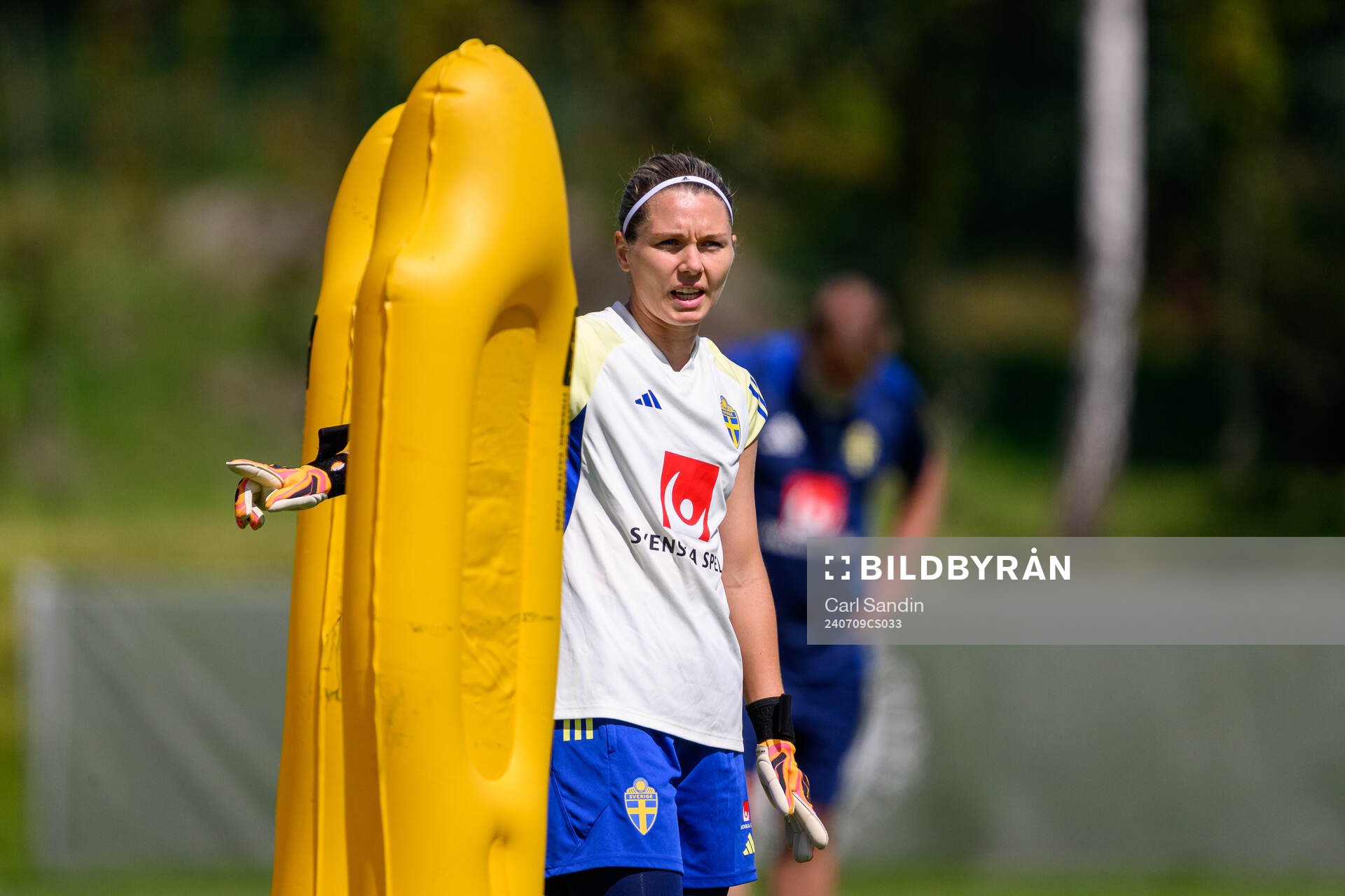 goalkeeper Jennifer Falk