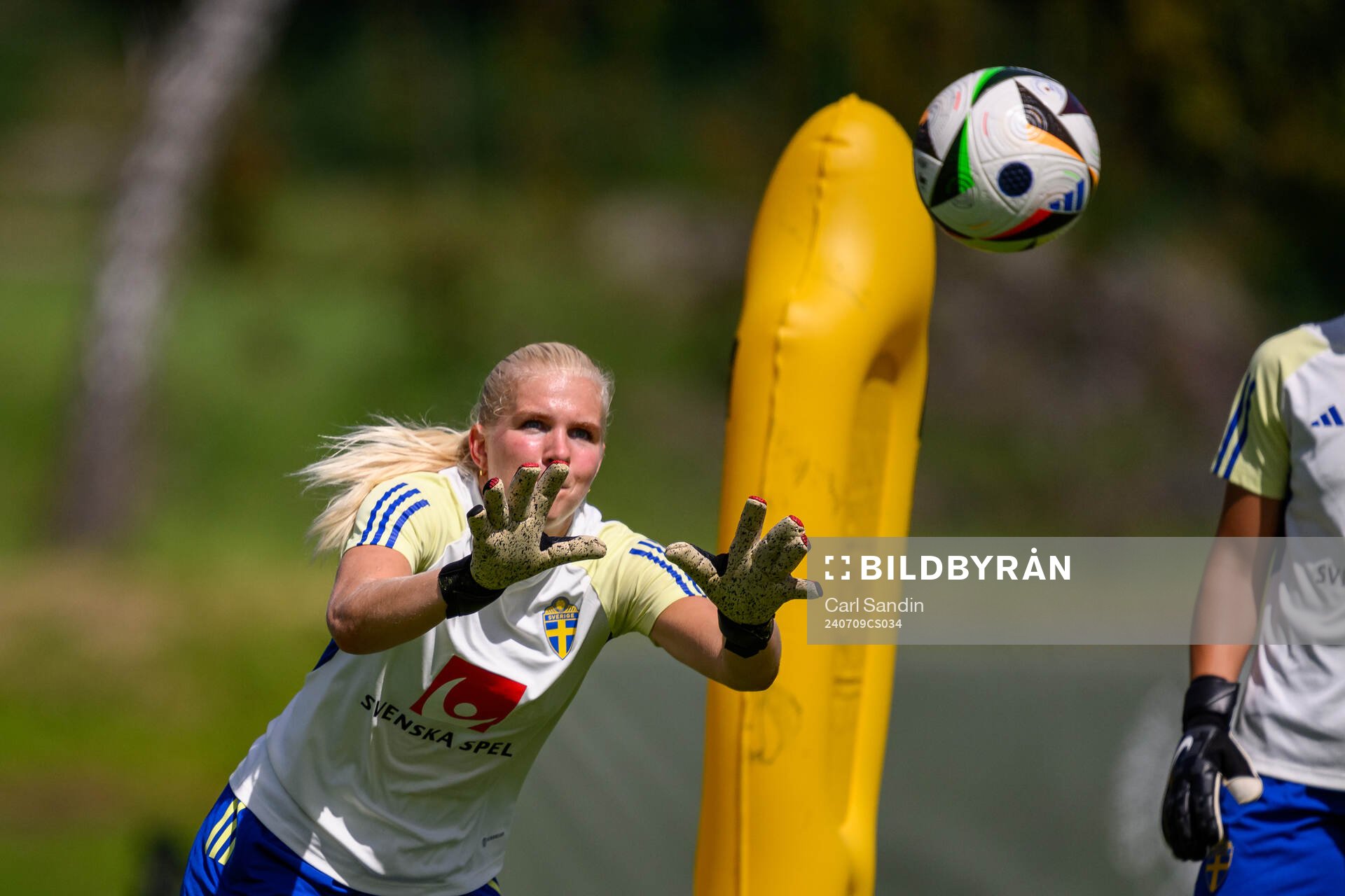goalkeeper Emma Holmgren