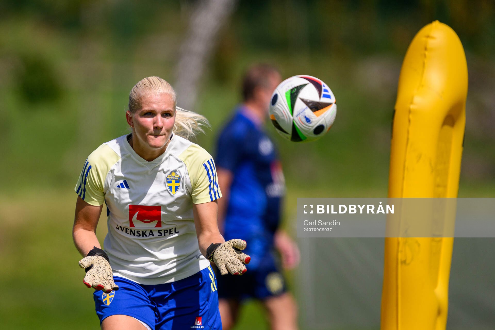 goalkeeper Emma Holmgren