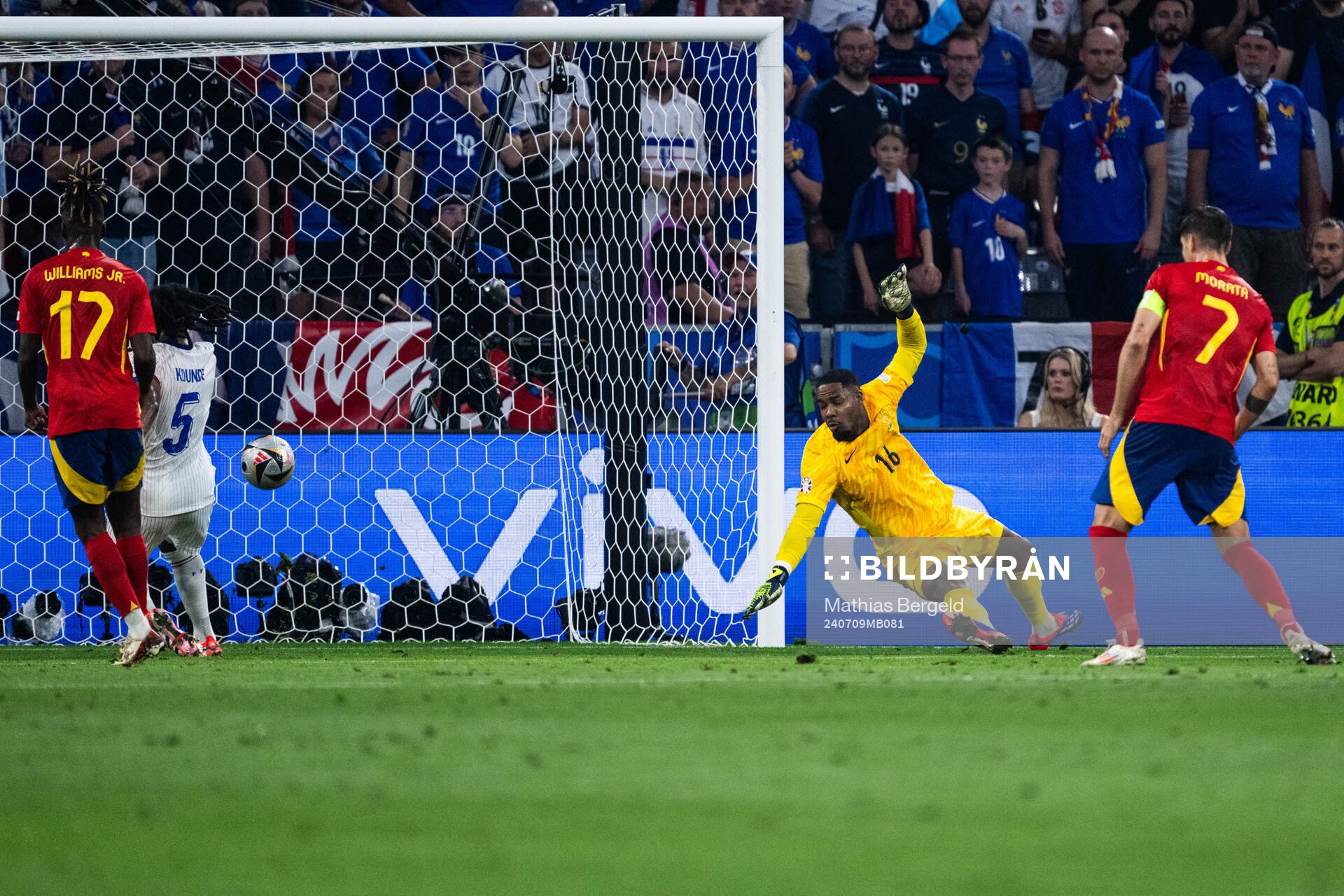 goalkeeper Mike Maignan of France concedes 2-1