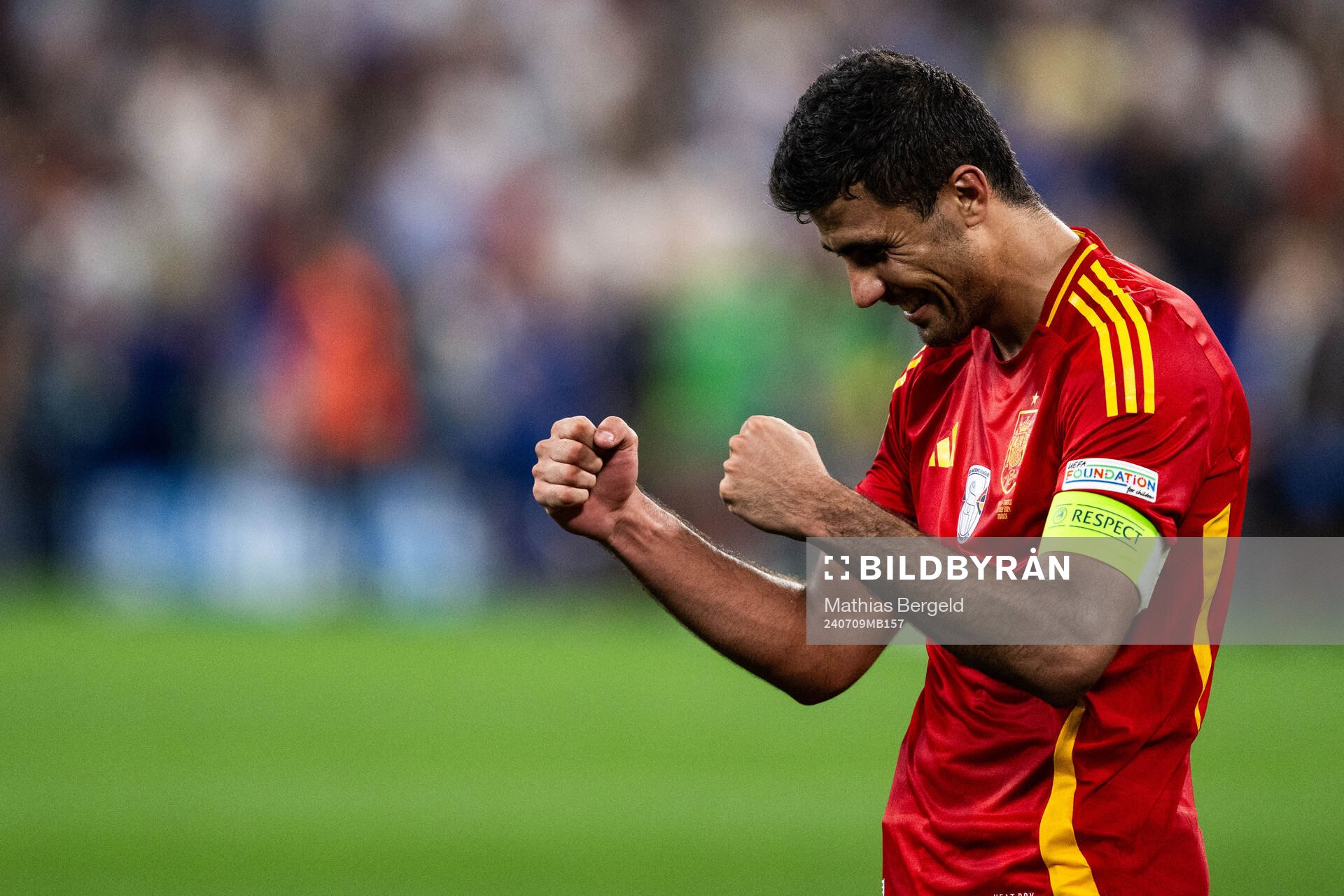 Rodrigo Hernandez of Spain celebrates