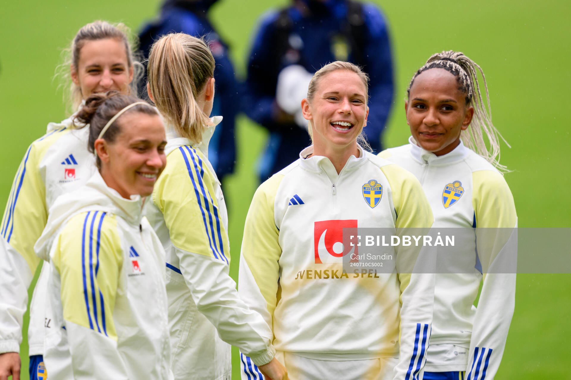 Jonna Andersson and Madelen Janogy