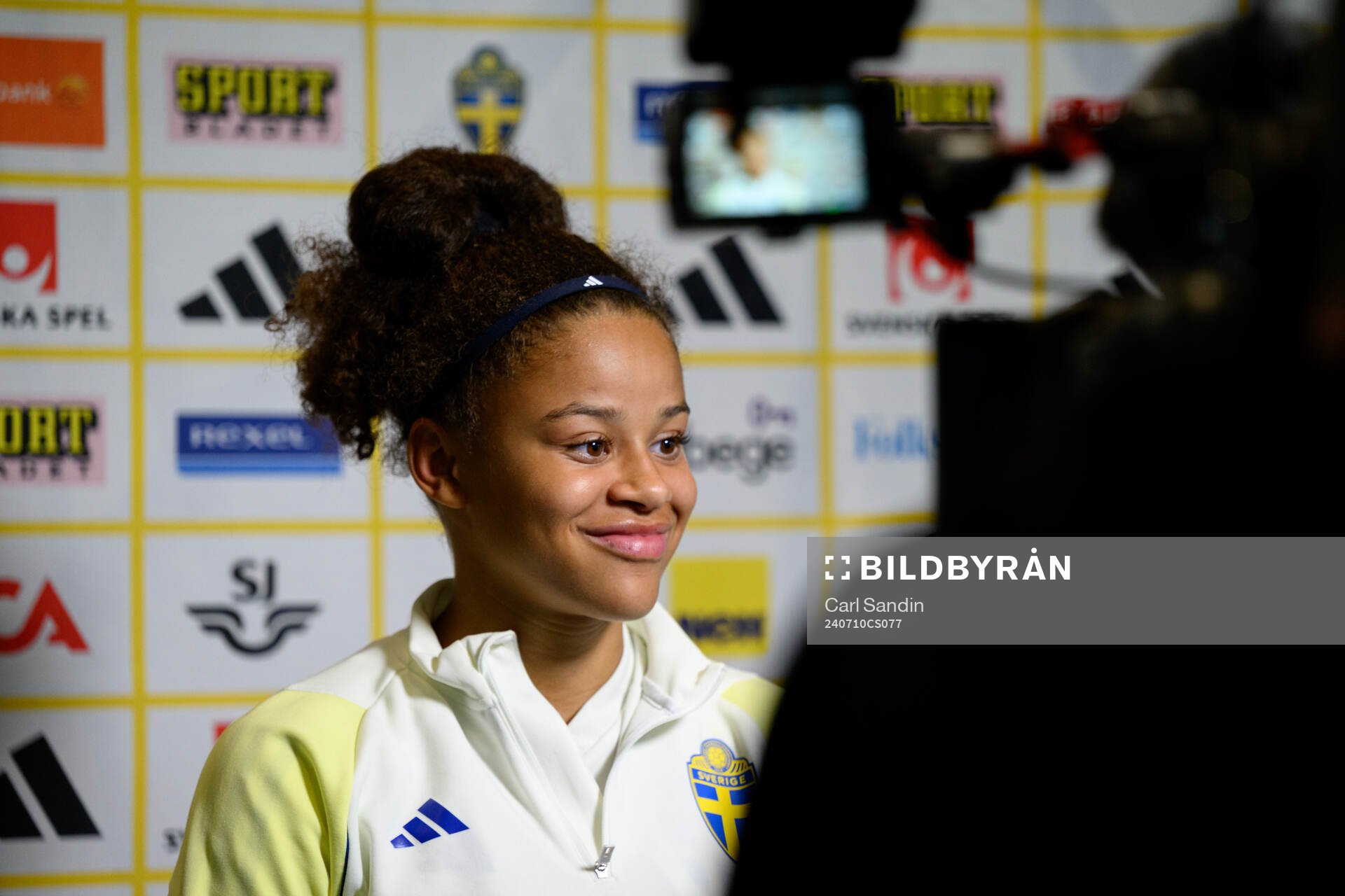 Felicia Schröder is being interviewed after a training session with the Swedish women's national football team on July 10, 2024 in Göteborg. 