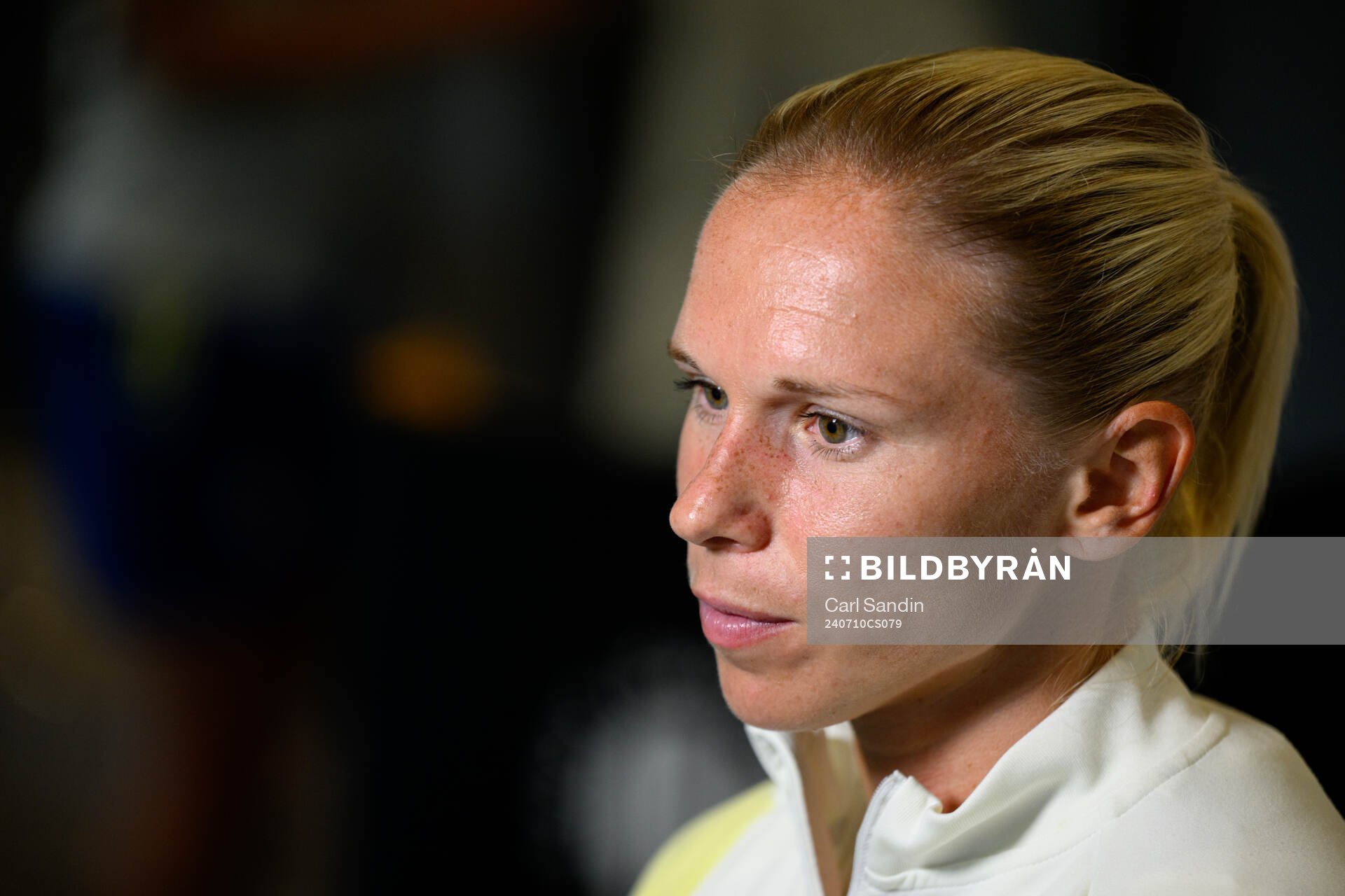 Jonna Andersson is being interviewed