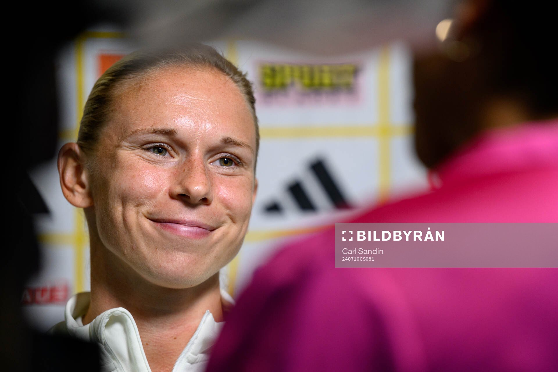 Jonna Andersson is being interviewed