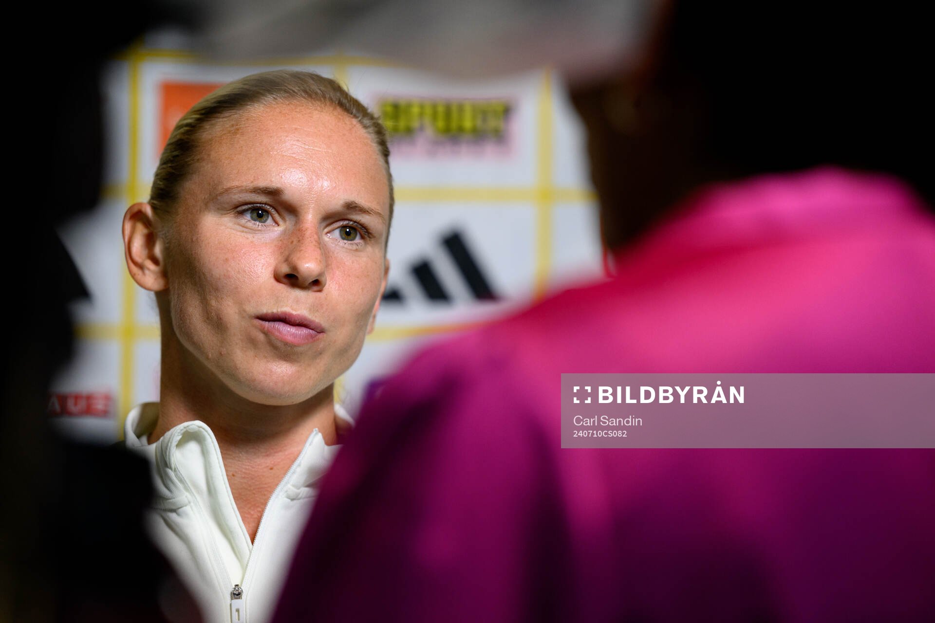 Jonna Andersson is being interviewed