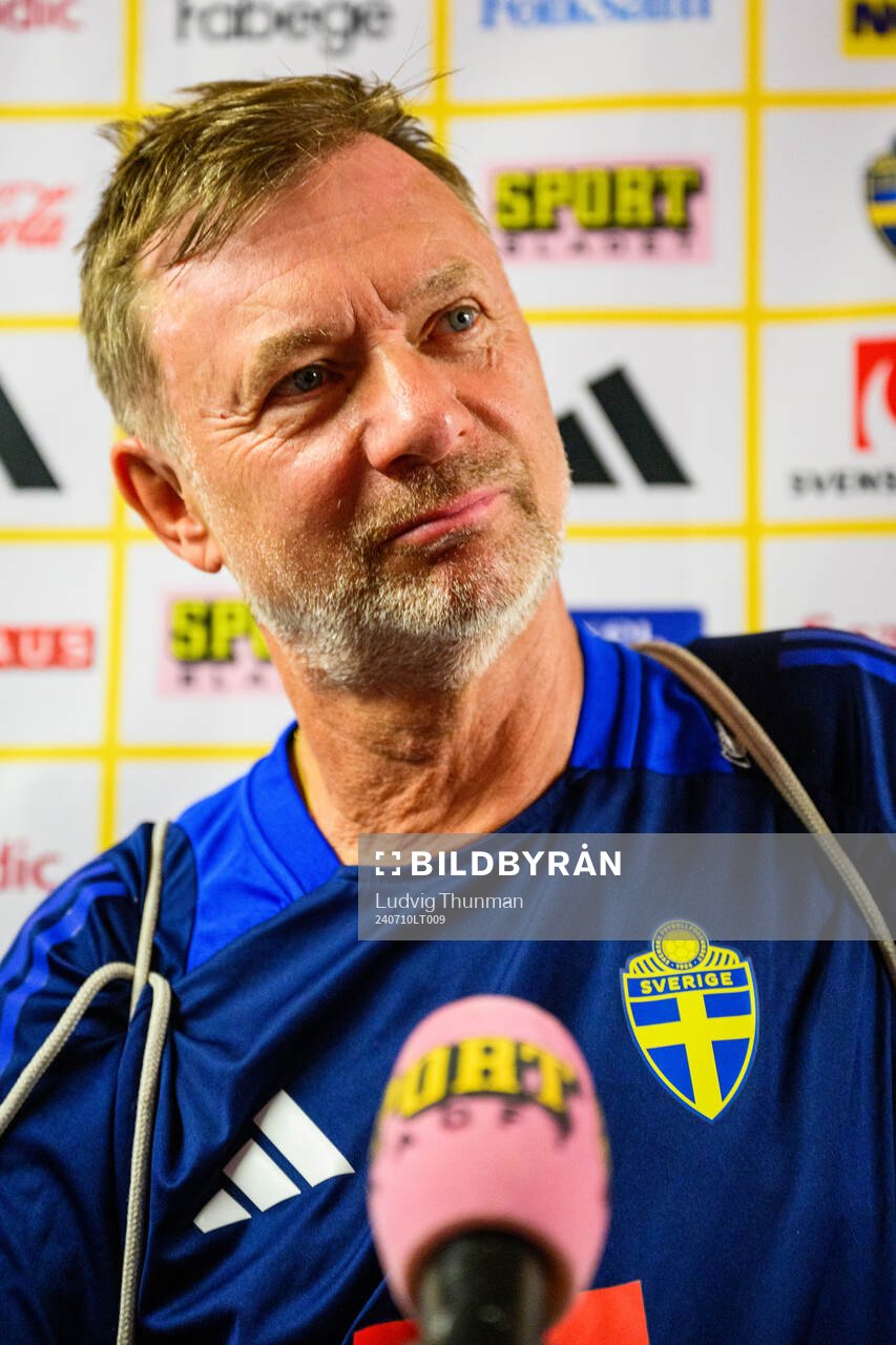 Head coach Peter Gerhardsson of the Swedish women's