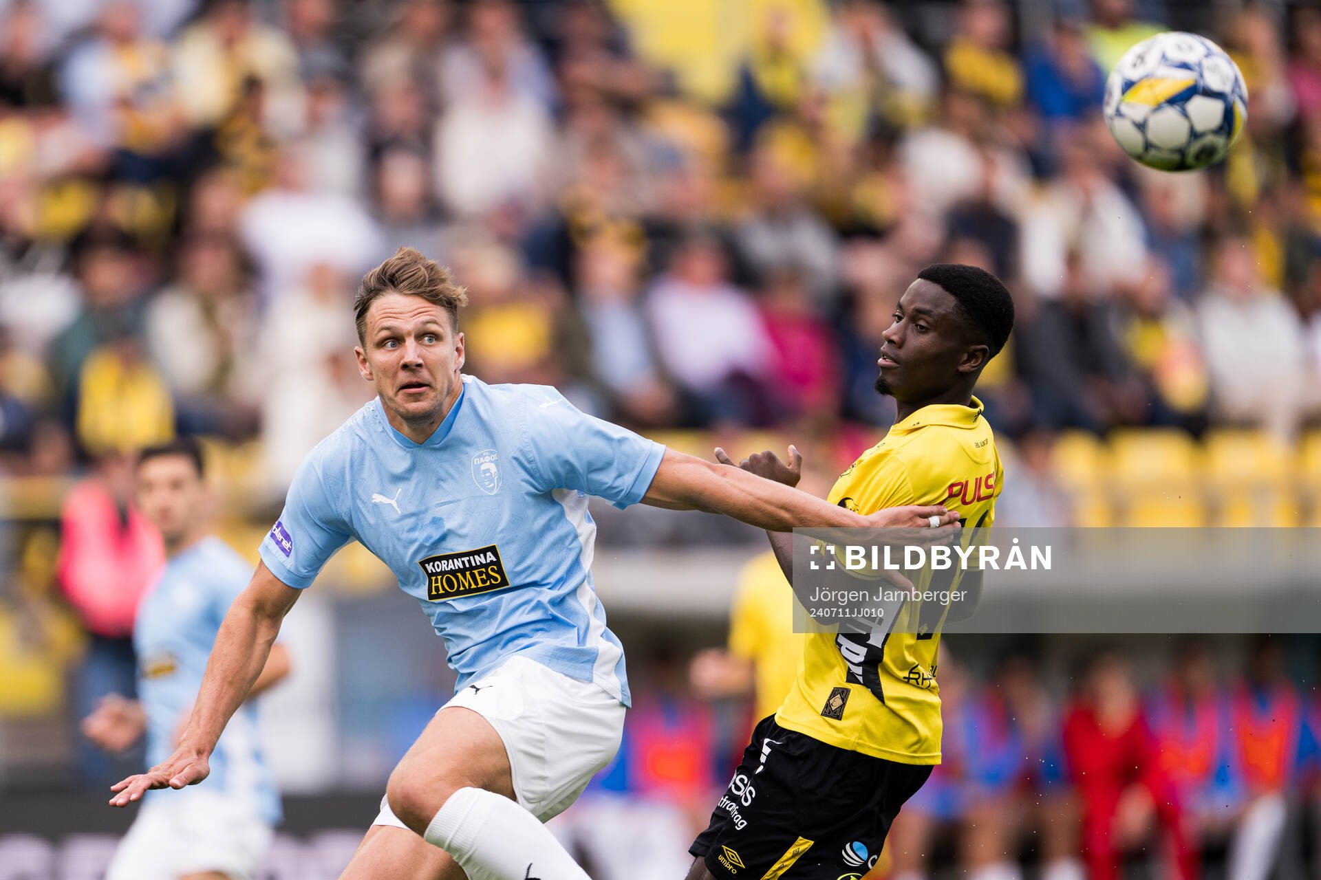 Josef Kvida of Pafos and Michael Baidoo of Elfsborg
