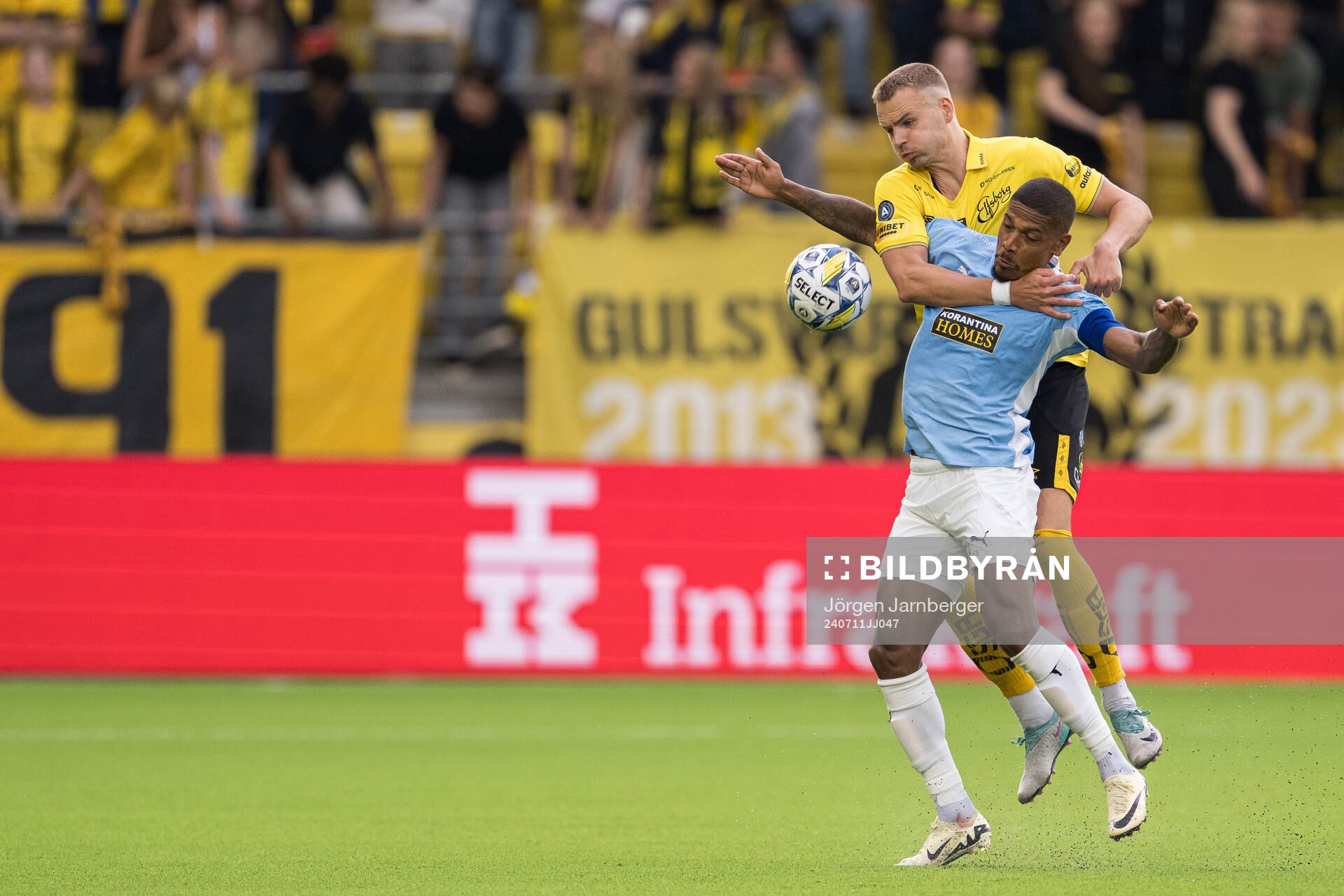 Gustav Henriksson of Elfsborg and Jairo of Pafos