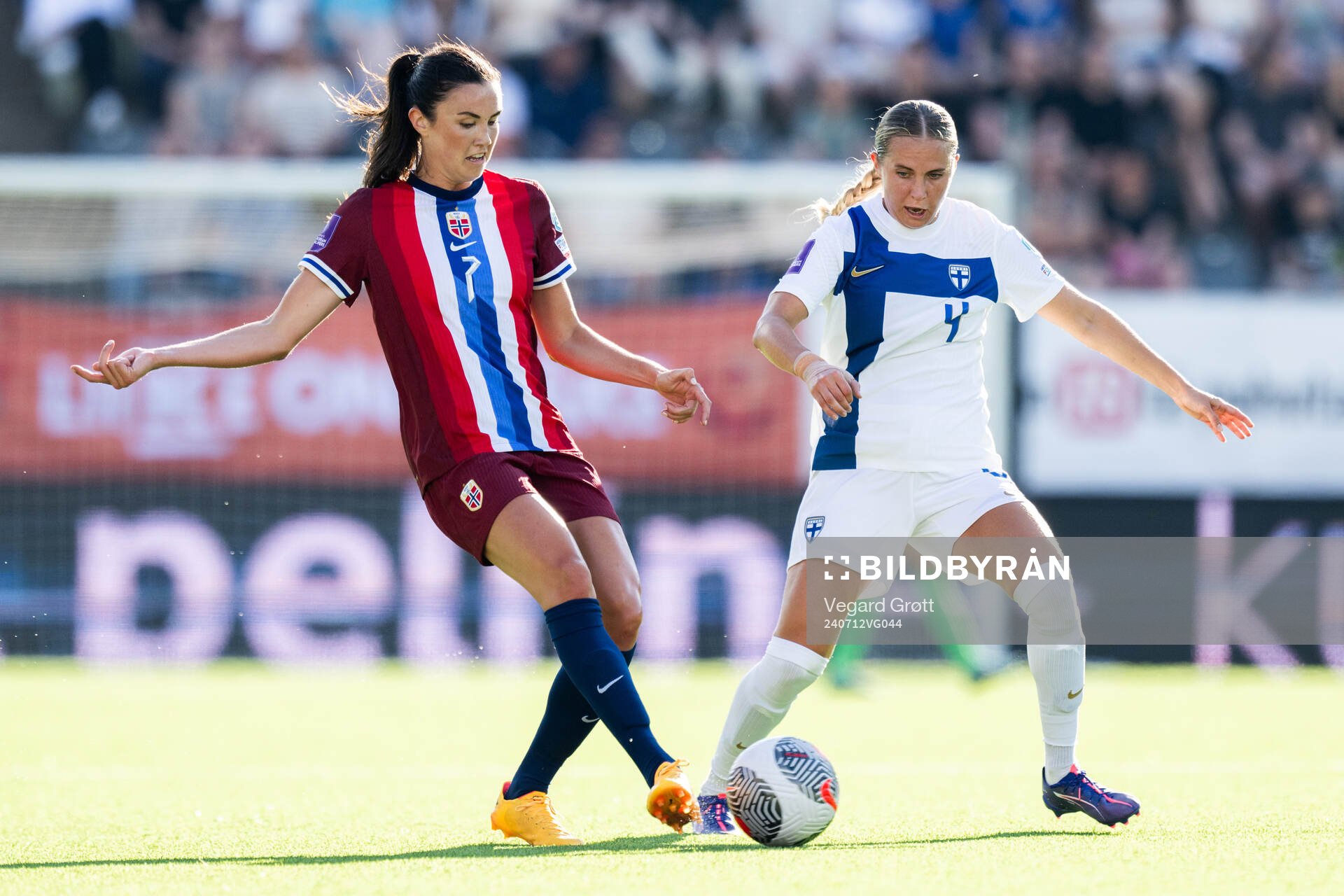 Ingrid Syrstad Engen of Norway and Ria Öling of Finland