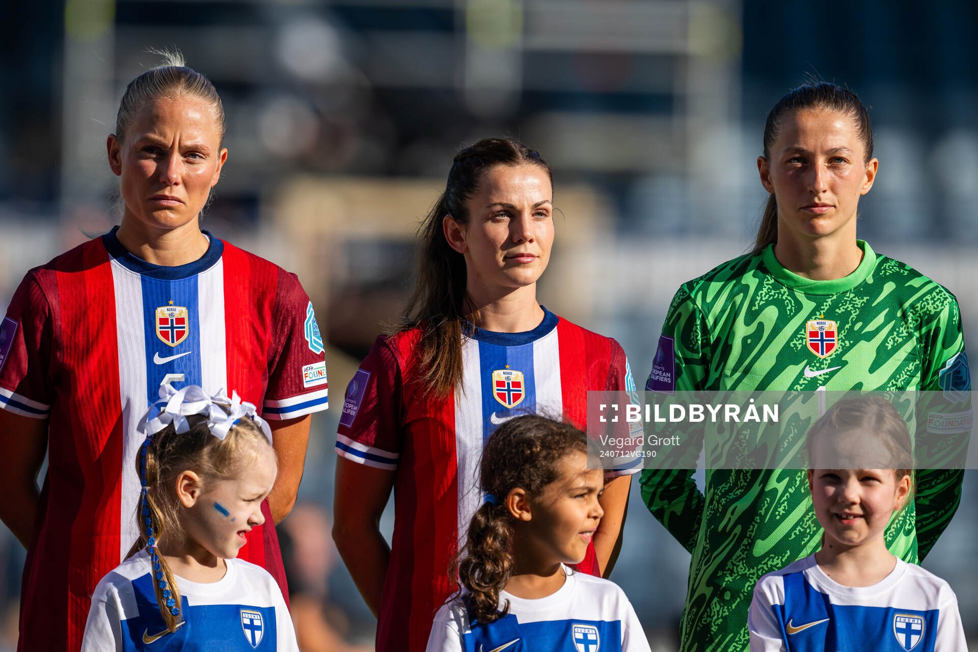 Guro Bergsvand, Tuva Hansen and goalkeeper Cecilie