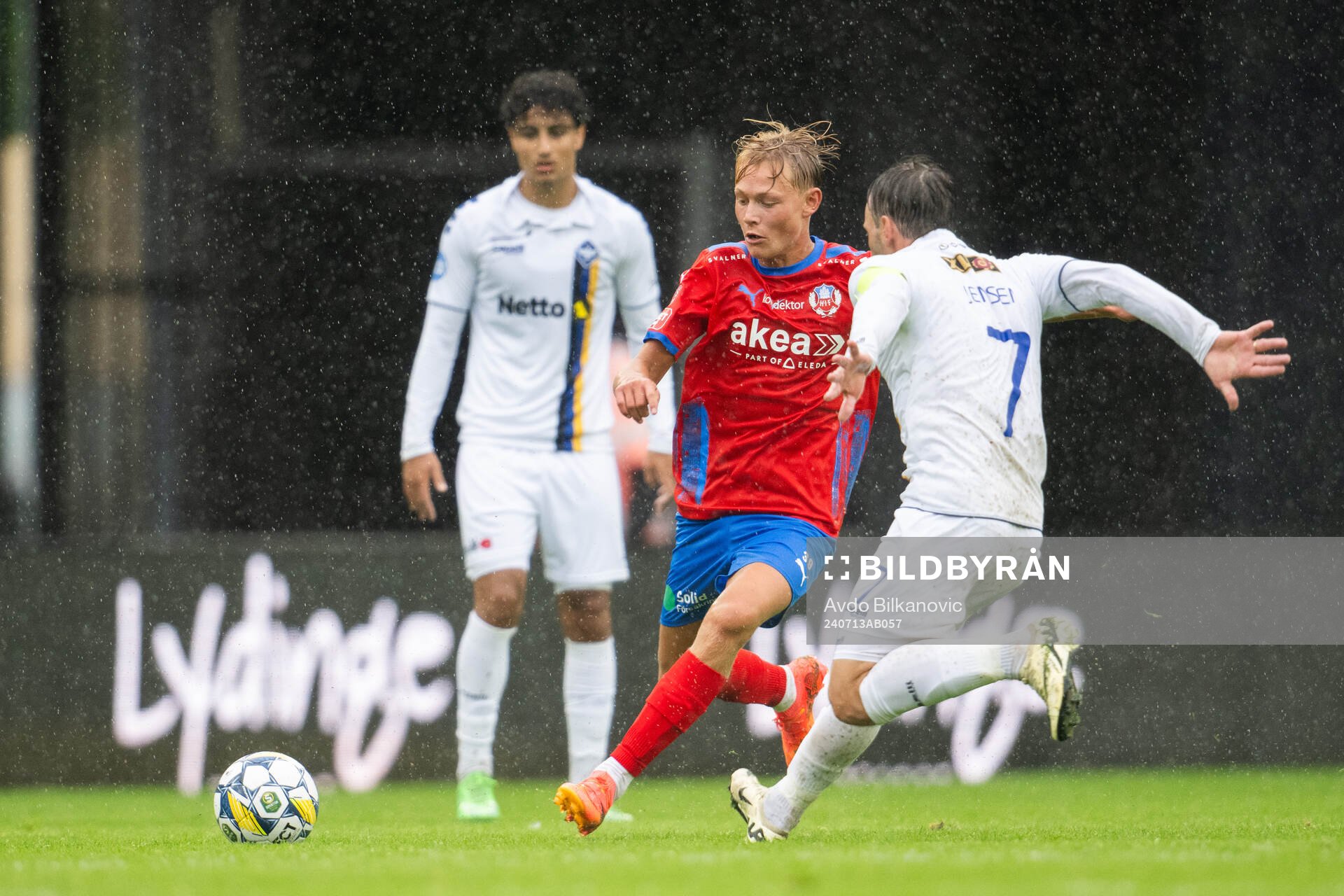 Helsingborgs Alvin Nordin och Köges Mike Jensen