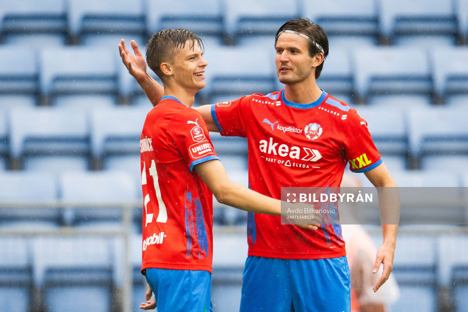 Helsingborgs Adrian Svanbäck och Wilhelm Loeper jublar