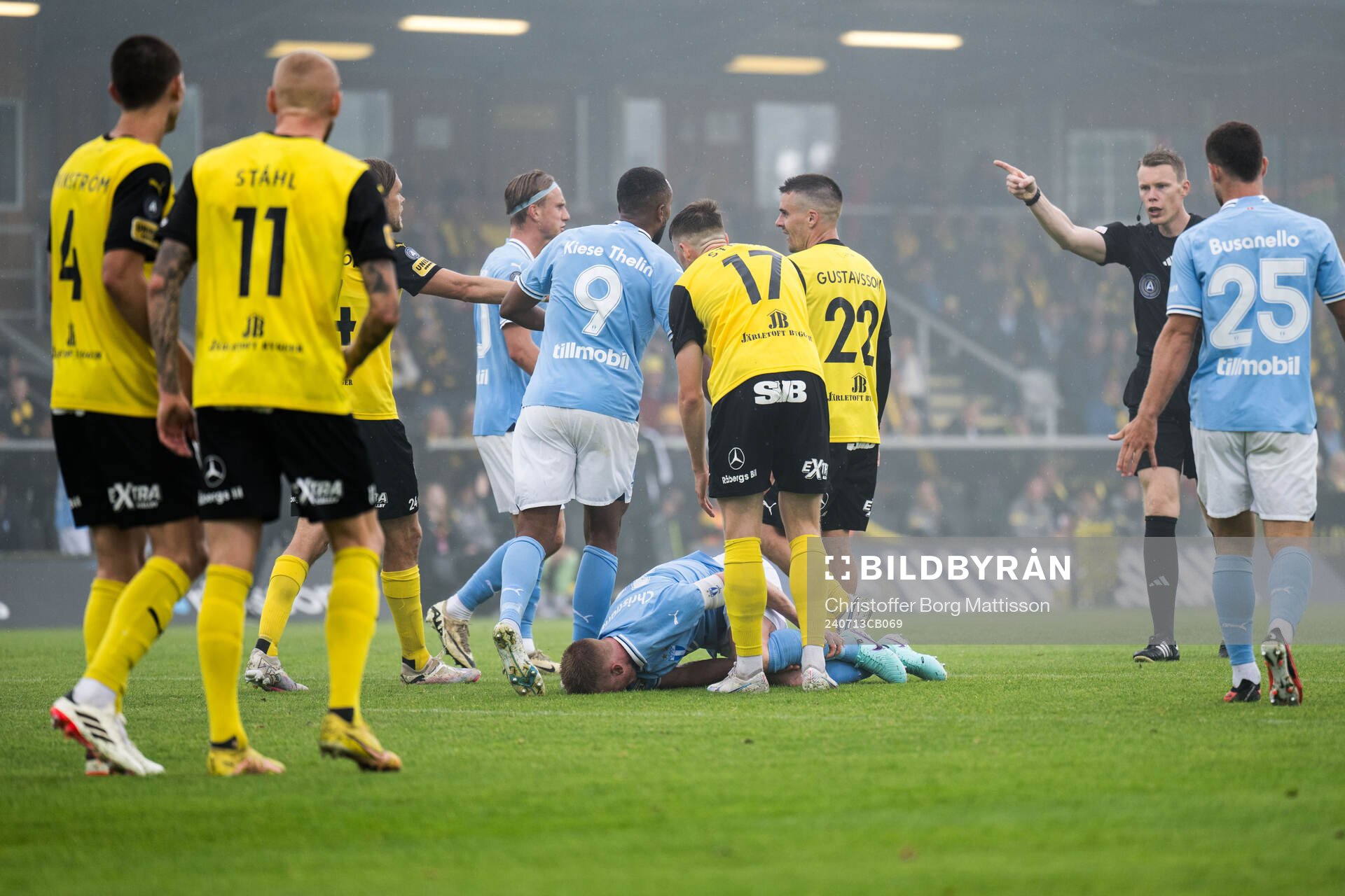 Malmö FFs Anders Christiansen har ont