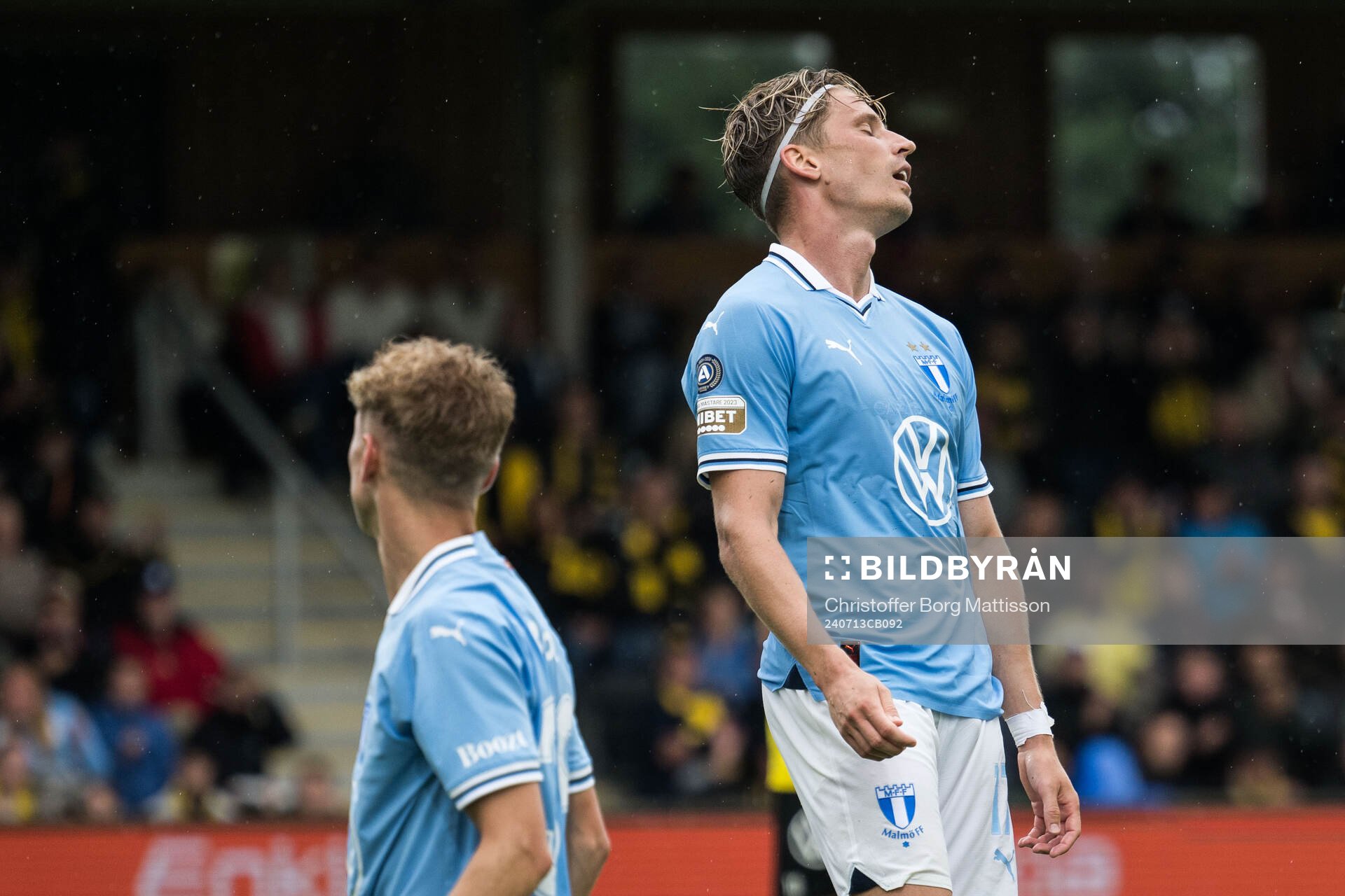 Malmö FFs Jens Stryger Larsen deppar