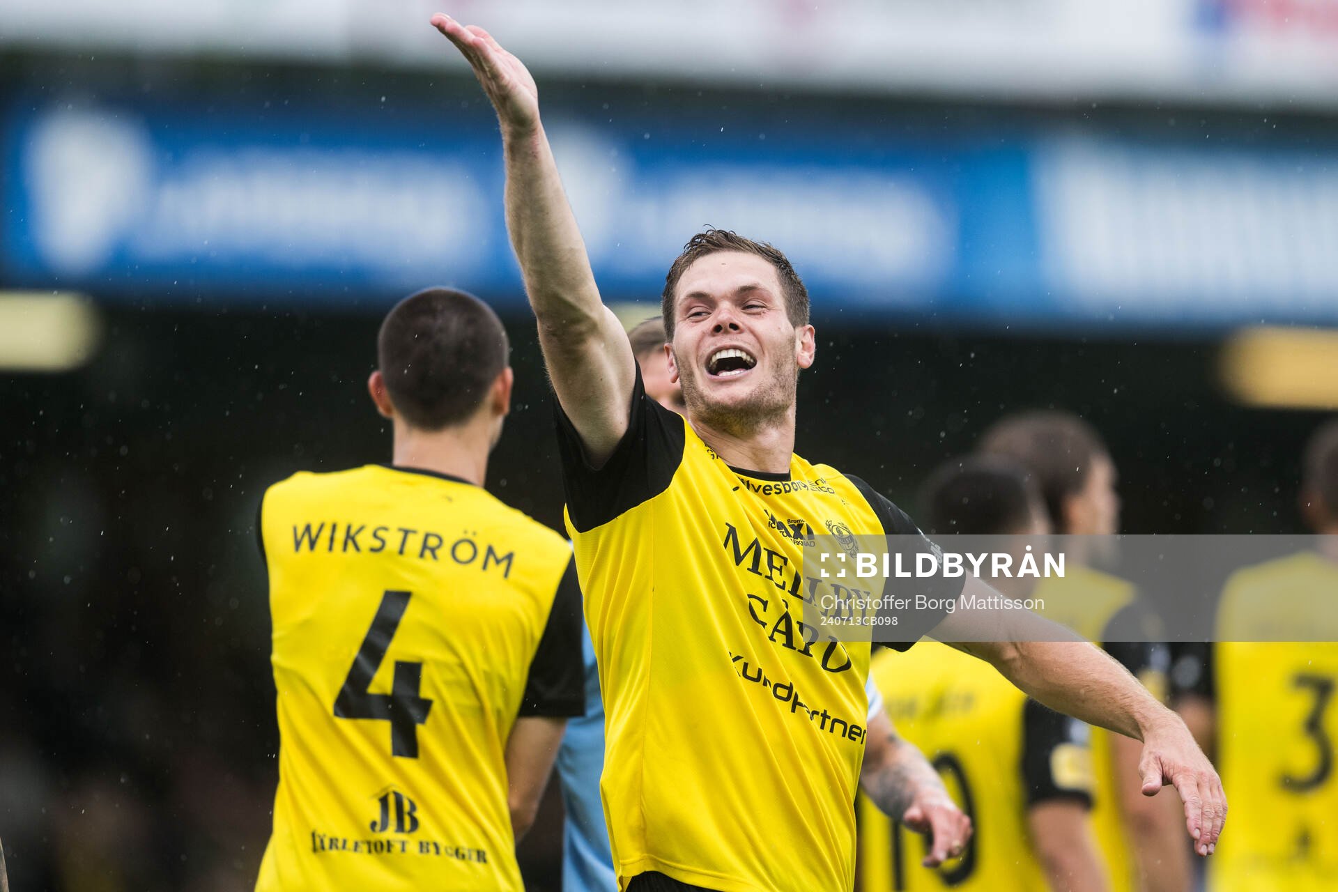 Mjällbys Jacob Bergström jublar