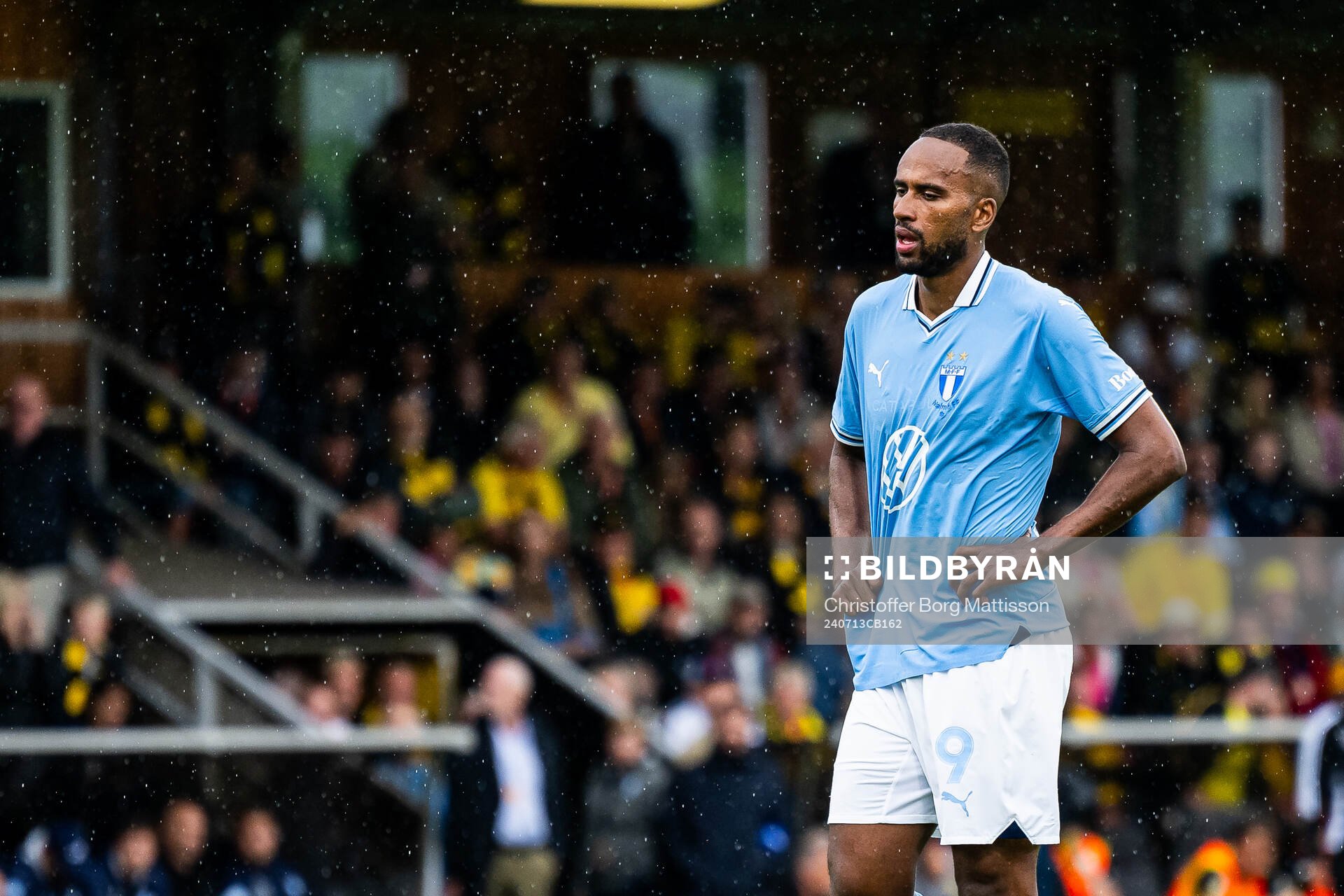 Malmö FFs Isaac Kiese Thelin deppar