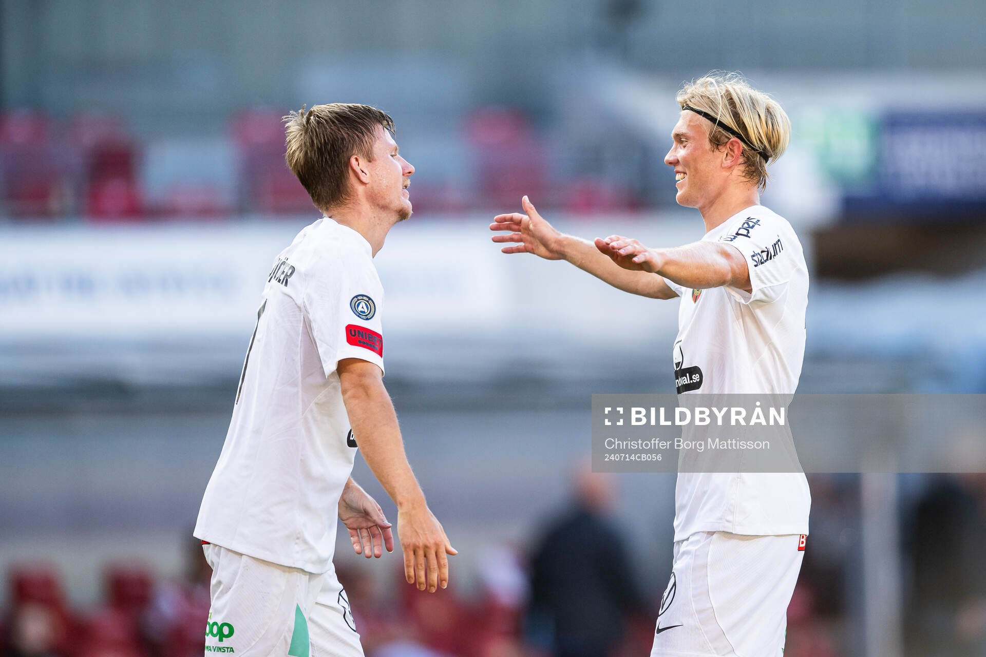 Brommapojkarnas Eric Björkander och Alexander Jensen jublar