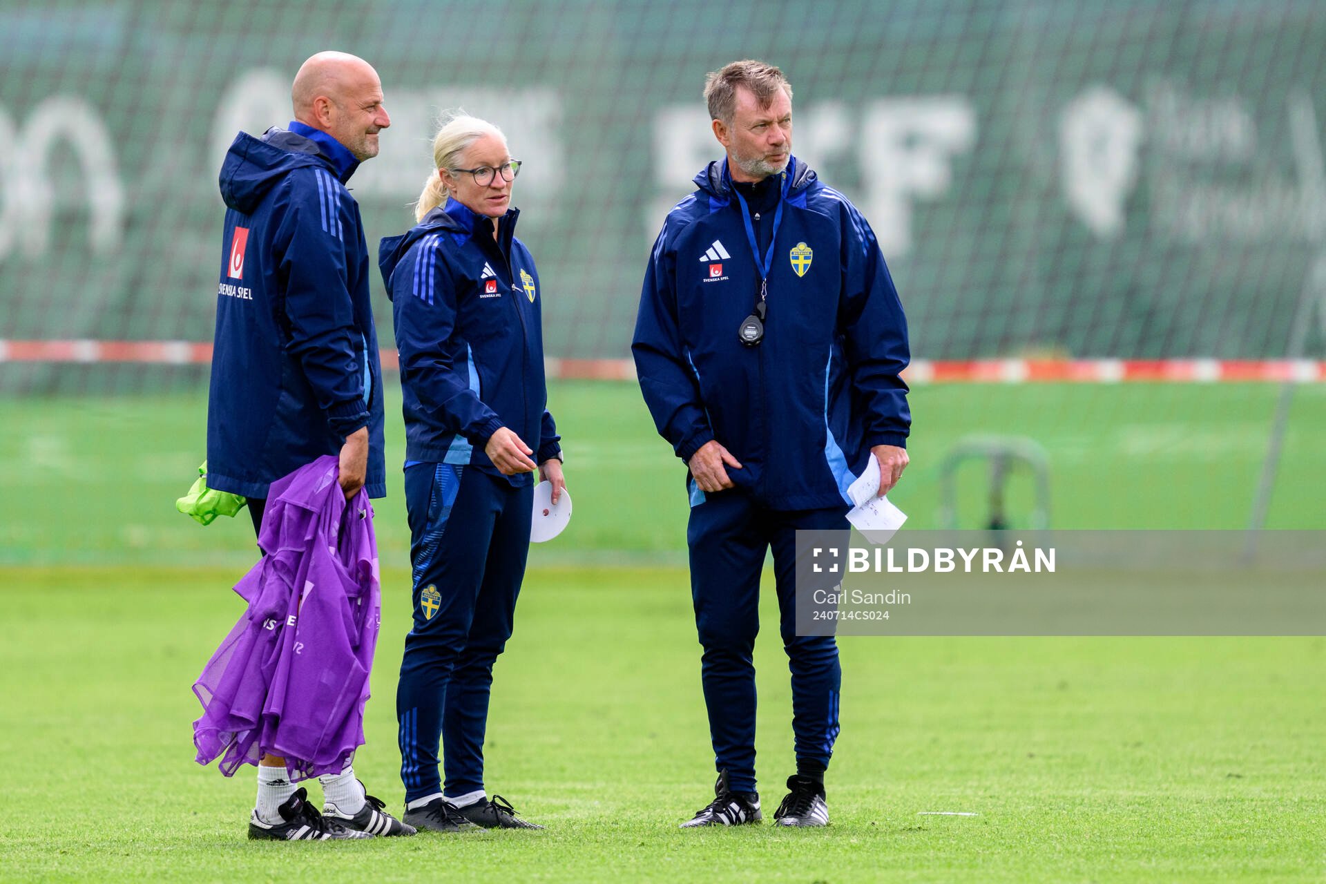 Assistant coach Magnus Wikman, Victoria Sandell and head
