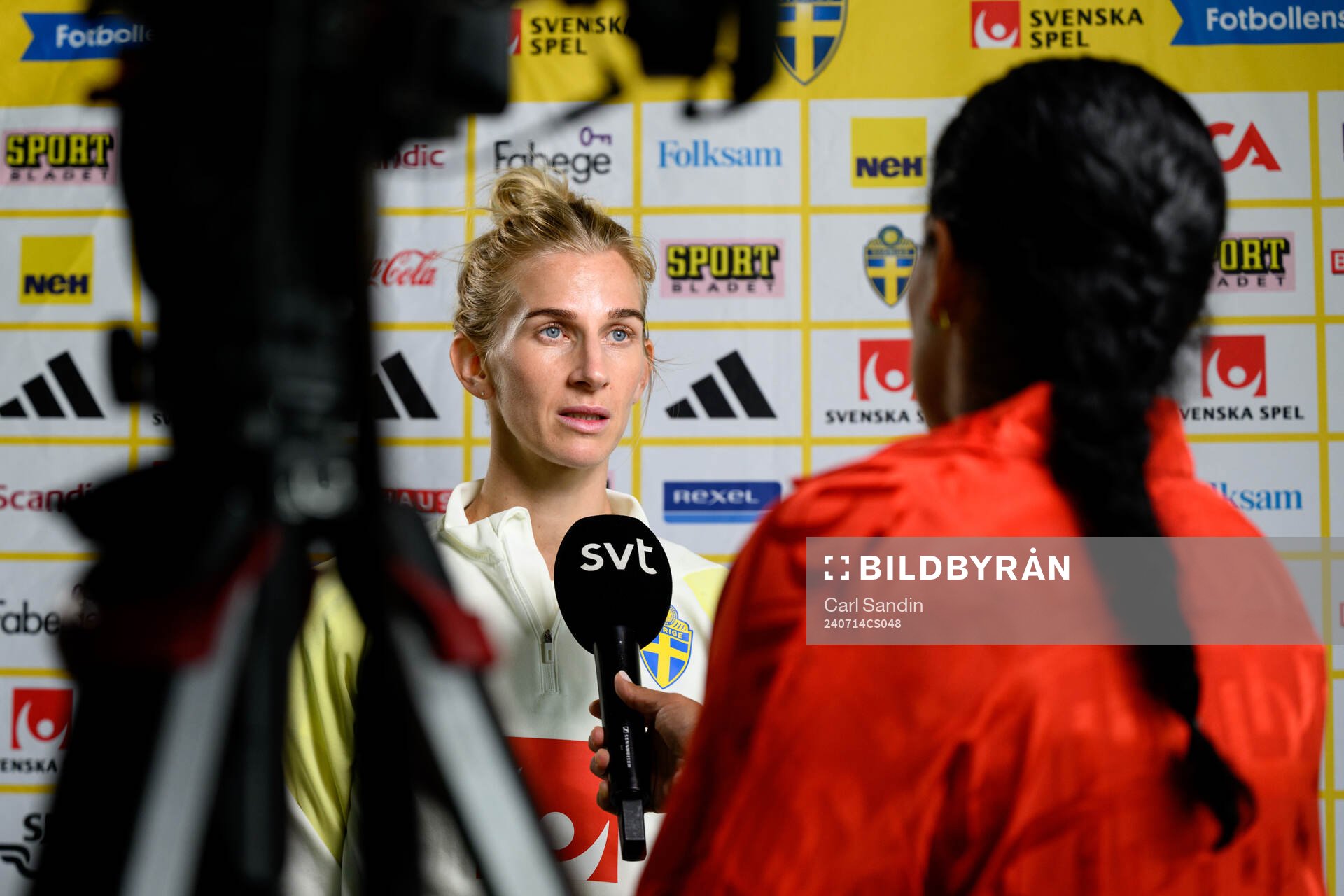 Sofia Jakobsson is being interviewed