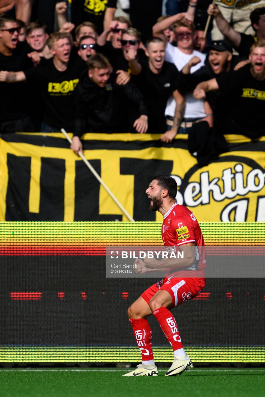 Elfsborgs Arber Zeneli jublar