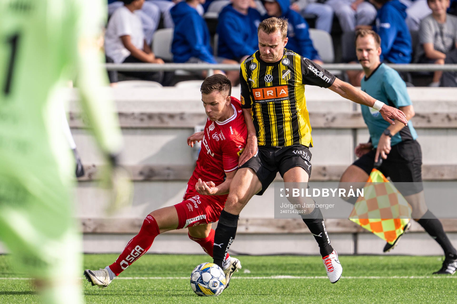 Elfsborgs Andri Fannar Baldursson och Häckens Marius Lode
