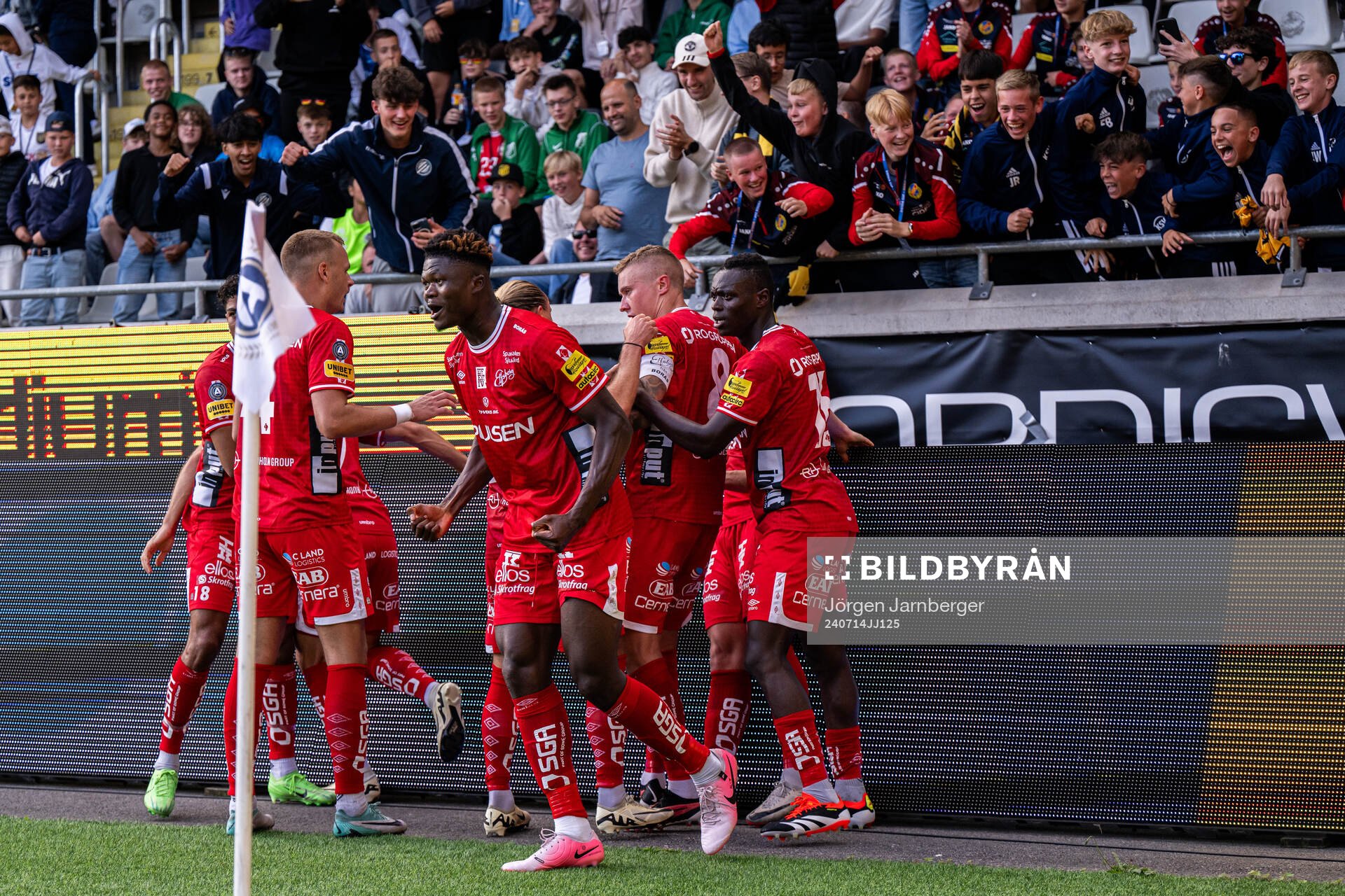Elfsborgs spelare  jublar