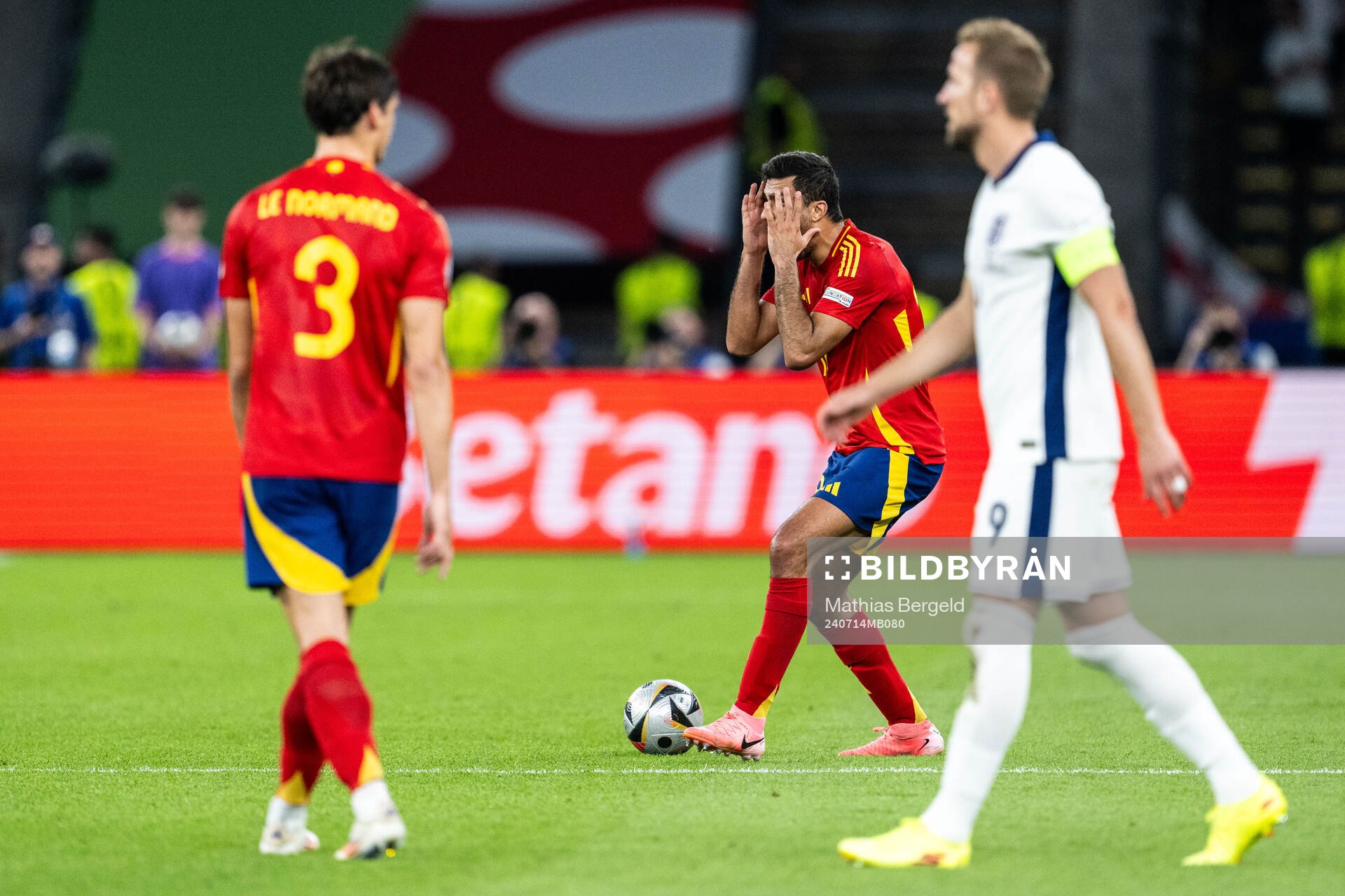 Rodrigo Hernandez of Spain reacts