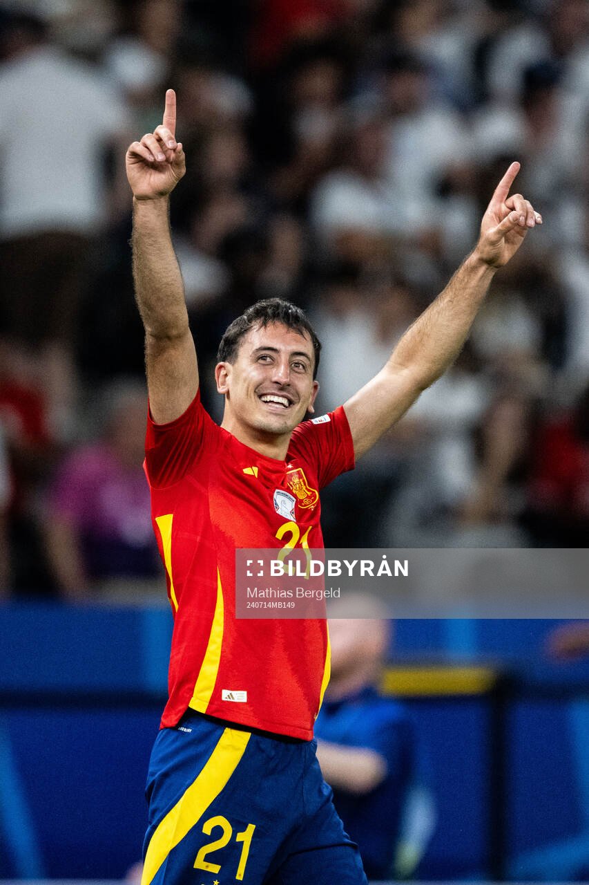 Mikel Oyarzabal of Spain celebrates