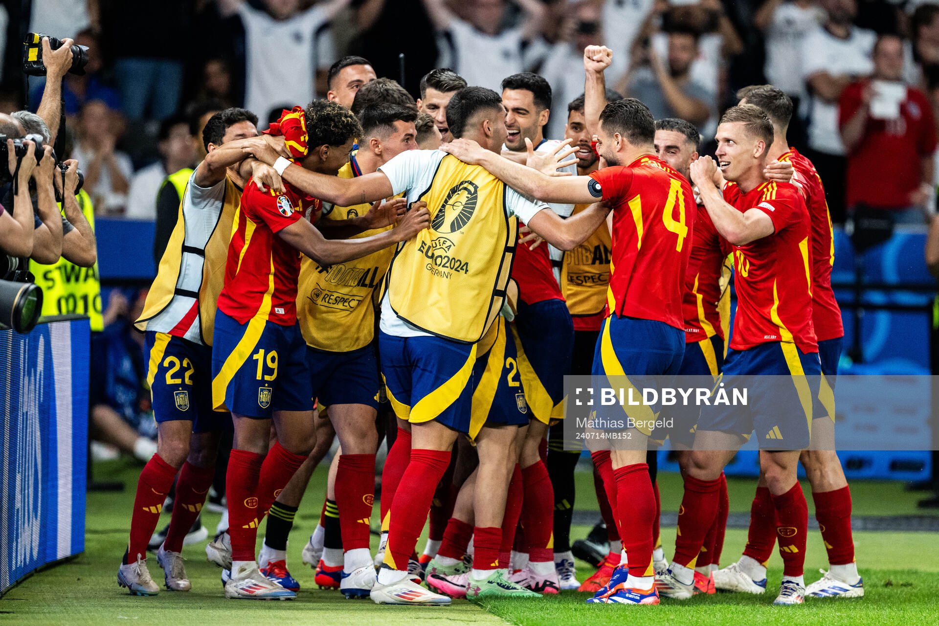 Mikel Oyarzabal of Spain celebrates with team mates