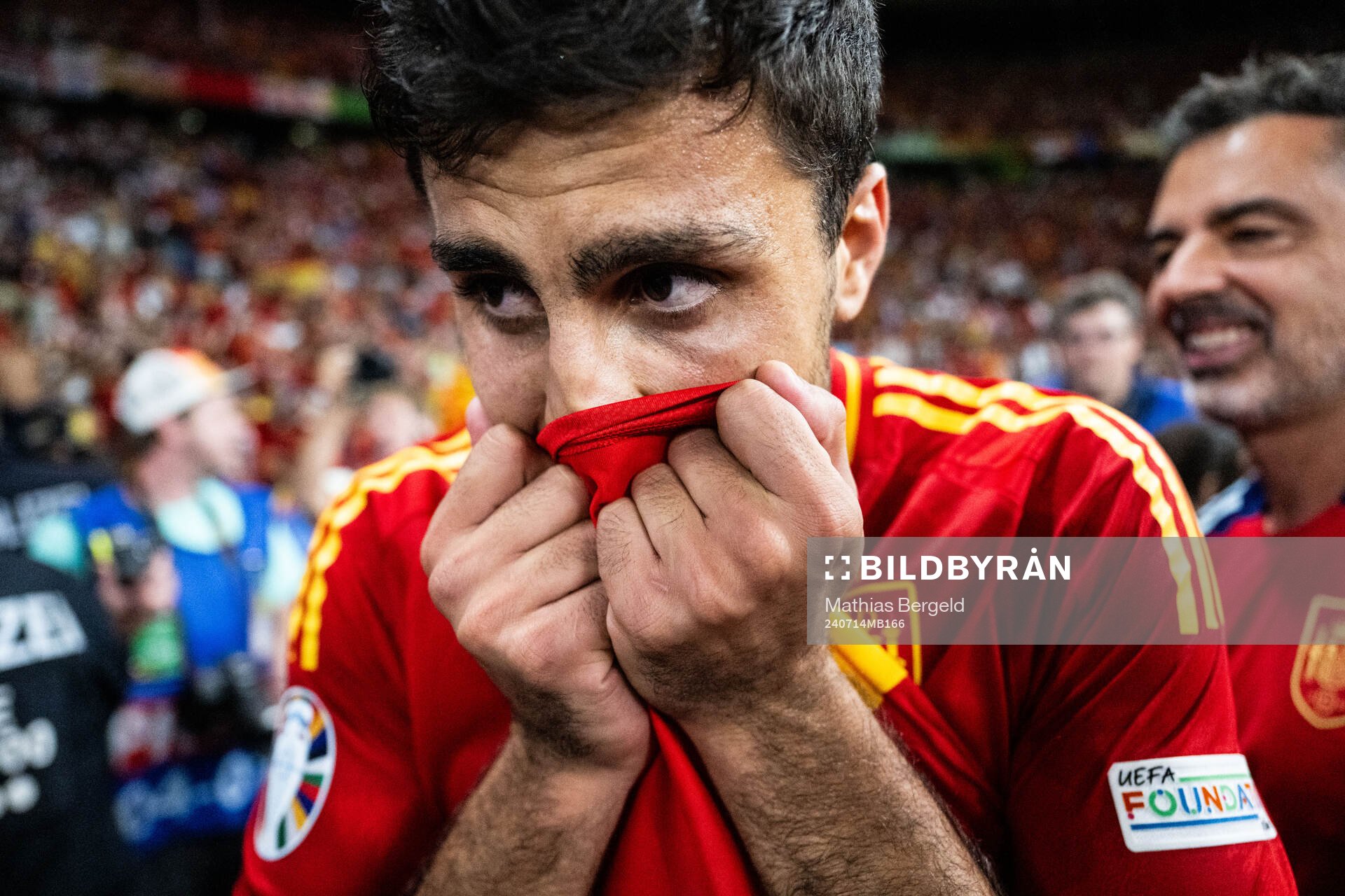 Rodrigo Hernandez of Spain celebrates