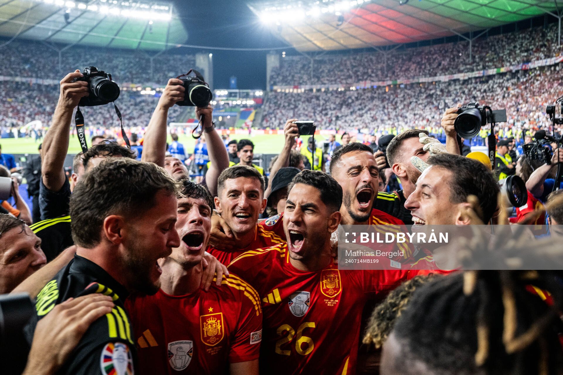 Ayoze Perez of Spain celebrates
