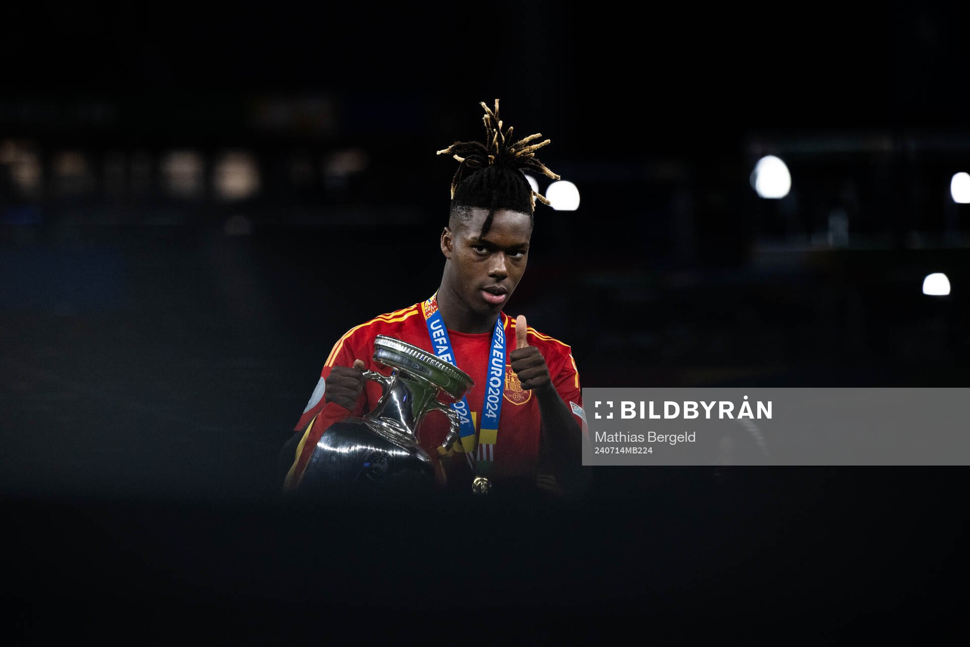 Nicholas Williams of Spain celebrates with the trophy