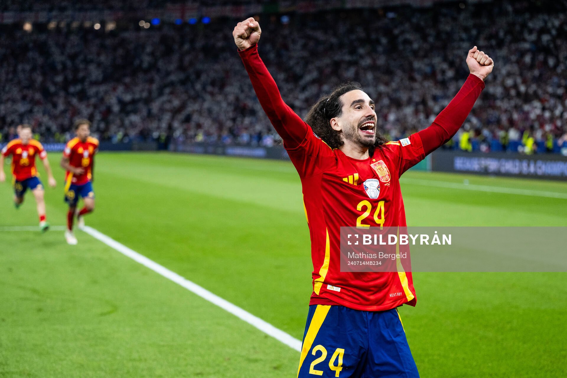 Marc Cucurella of Spain celebrates