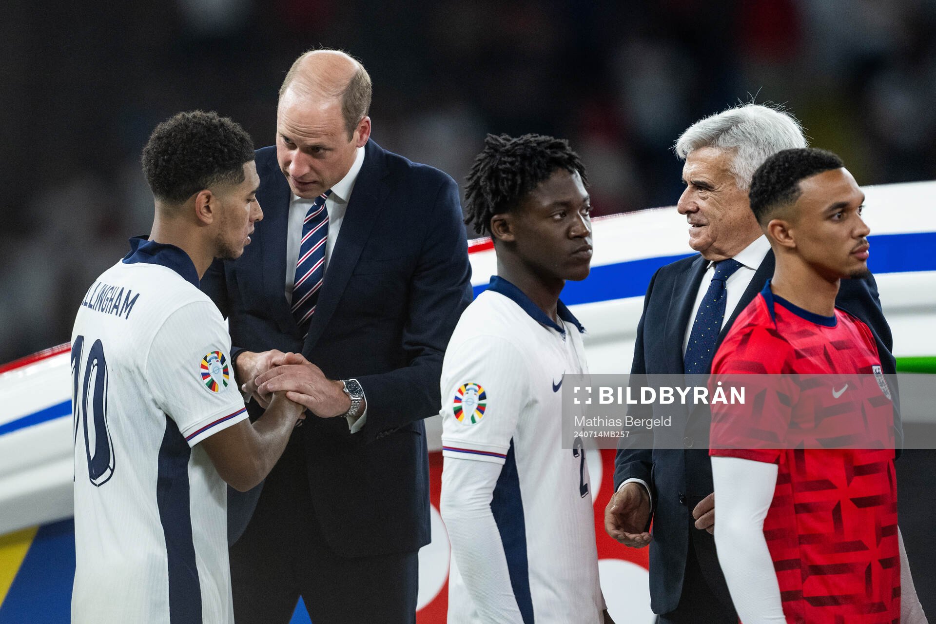 Prince William of Great Britain greets Jude Bellingham of