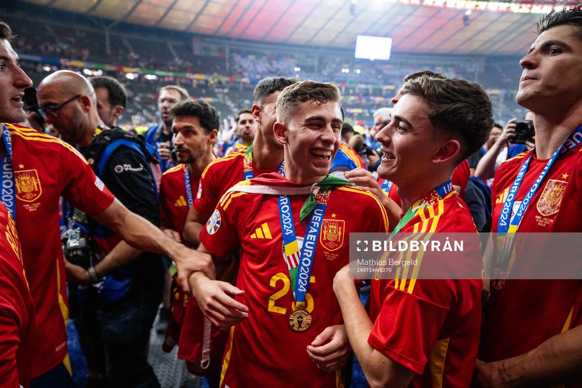 Fermin Lopez Marin of Spain celebrates