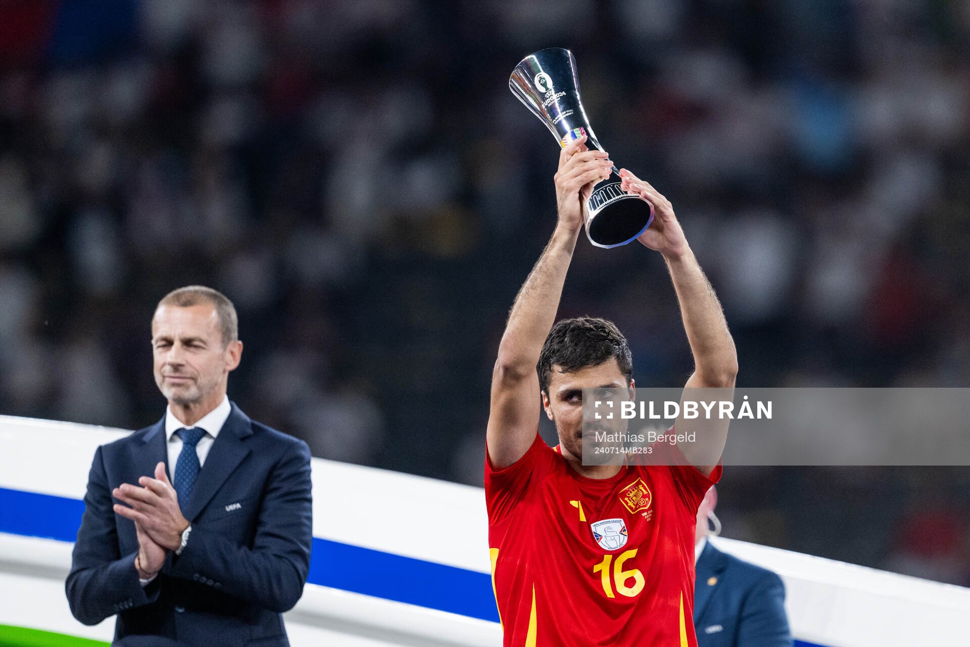 Rodrigo Hernandez of Spain celebrates with the Best Player